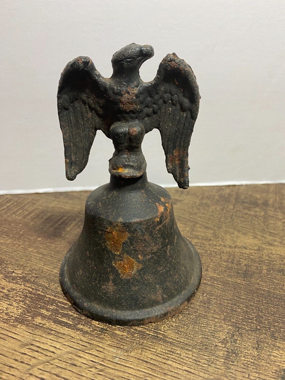 Vintage Cast Iron Eagle Dinner Bell - 5