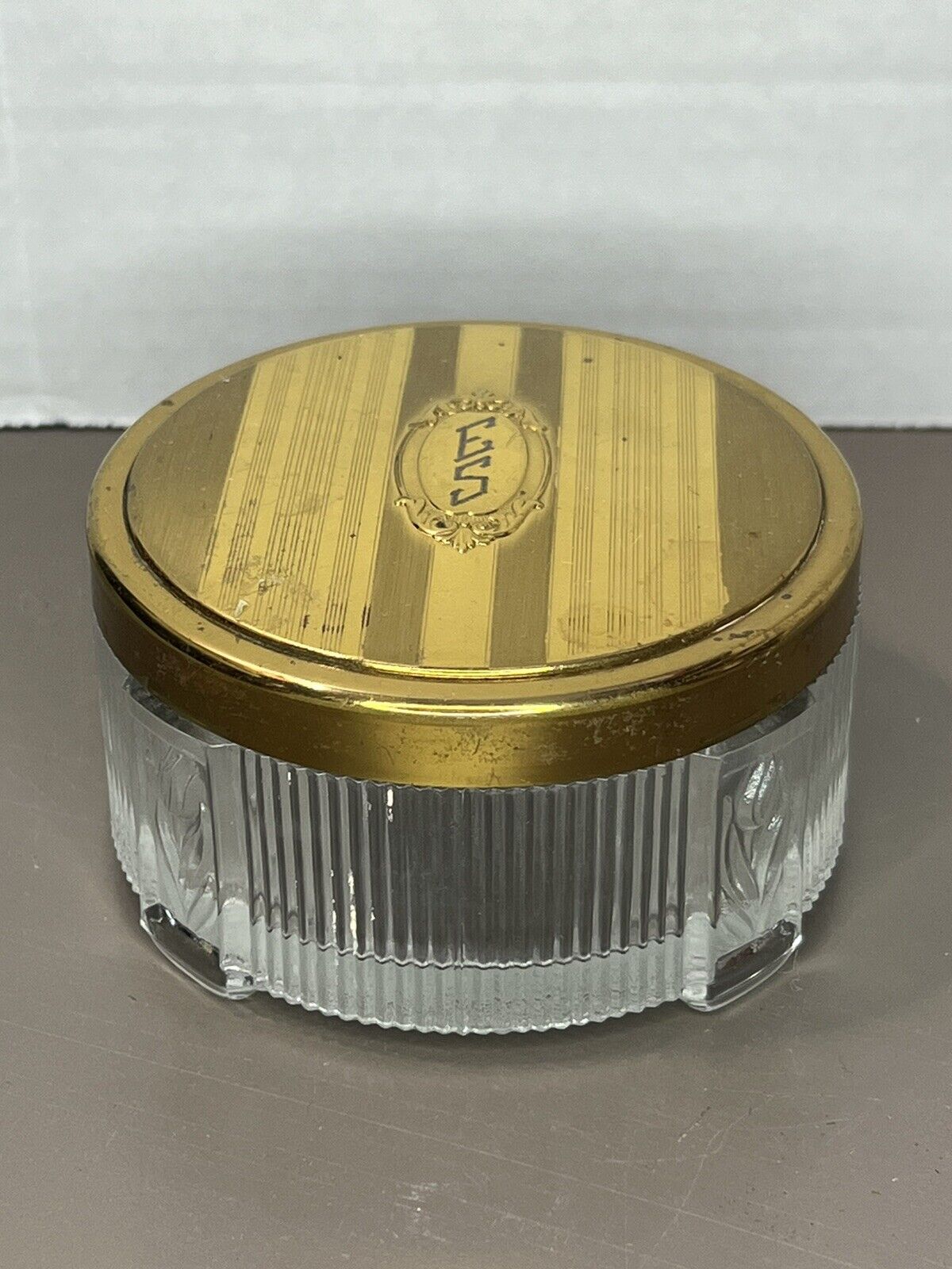 Vintage Clear Glass Ribbed Round Powder Dresser Trinket Dish with Brass Lid 