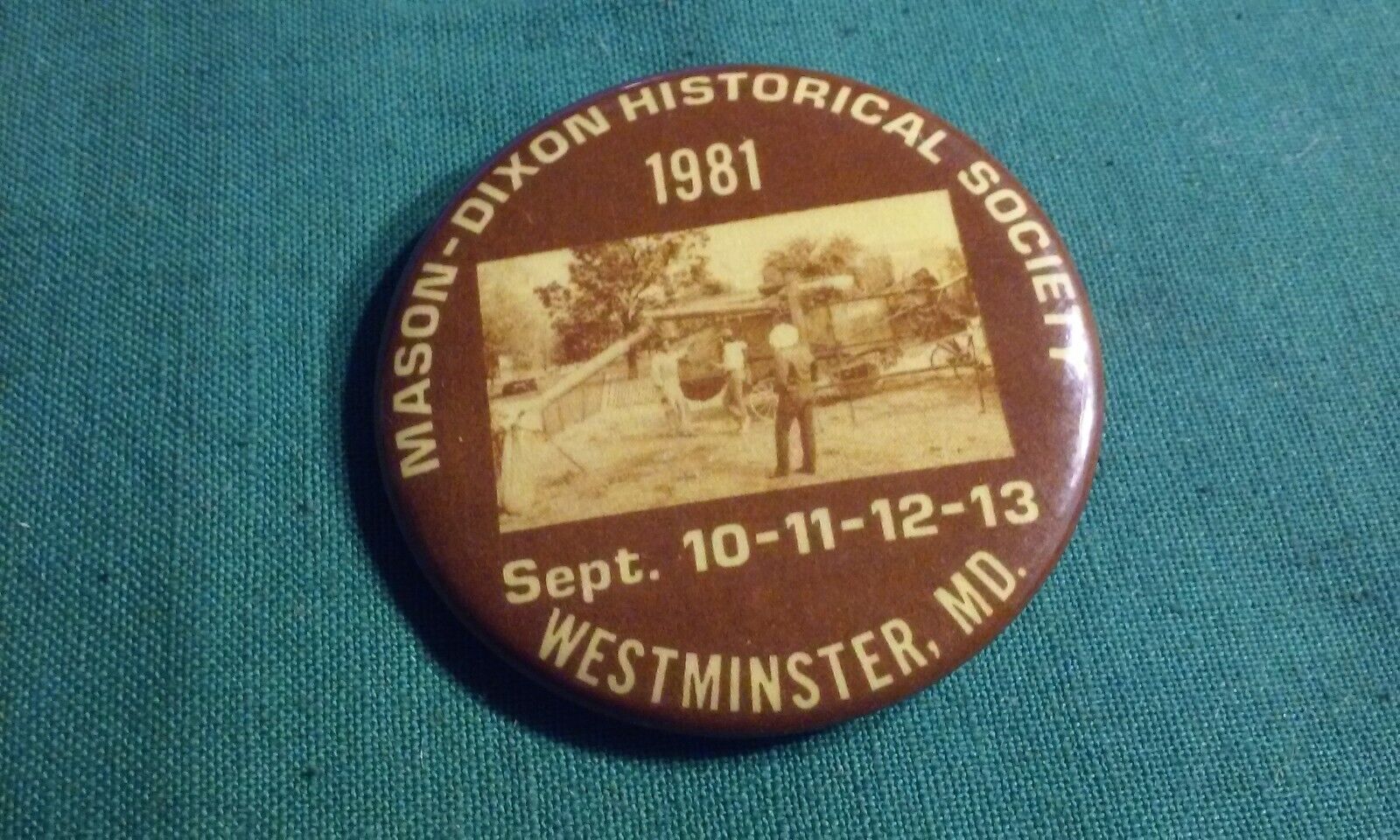 Mason-Dixon Historical Society Vintage 1981 Pinback Metal Button Steam Engine MD