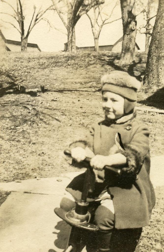 YA69 Vintage Photo CHILD ON WOODEN SCOOTER, Kingston NY c Early 1900\'s
