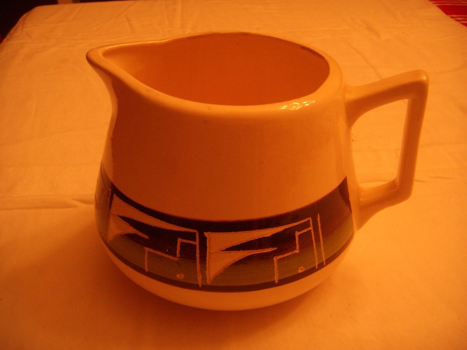 VINTAGE  POTTERY  Native American - Excellent Condition