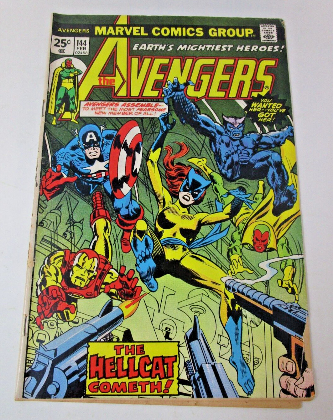 Avengers #144 1976 [VG] 1st Hellcat Bronze Age Marvel Key Patsy Walker