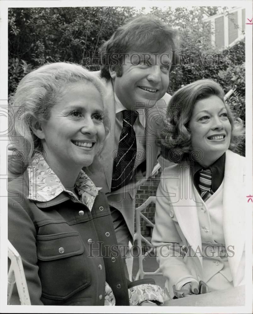 1973 Press Photo Jo Ruth Kaplan of March of Dimes, John Callas & Sylvia Sullivan