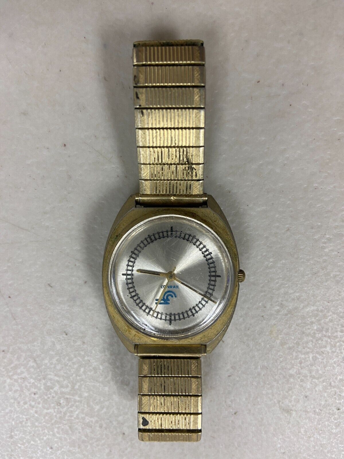 Vintage Conrail Moving Train Mechanical 1/40 10k Gold Watch