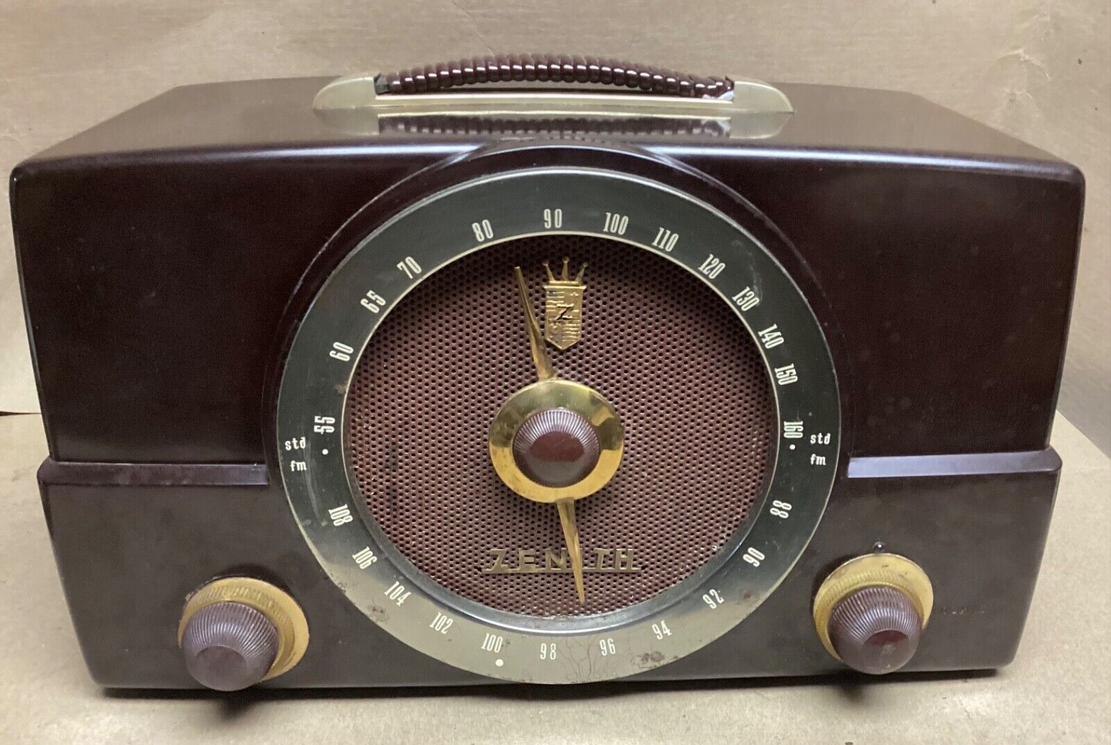 Vintage 1950s Mid Century Zenith AM/FM T725 Bakelite Tube Radio
