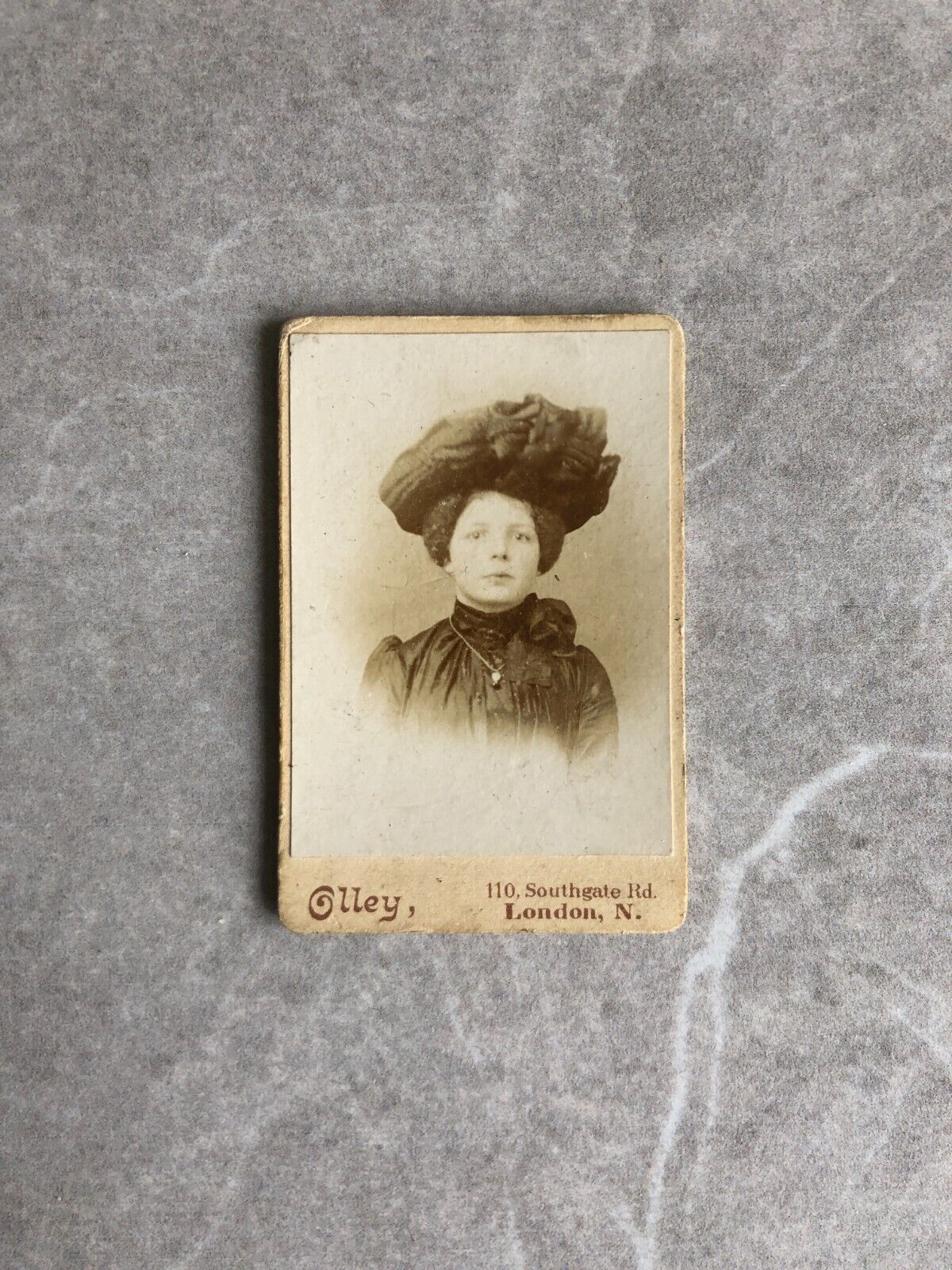 CDV Lady With Large Hat & Necklace Southgate Road London Small Size Card