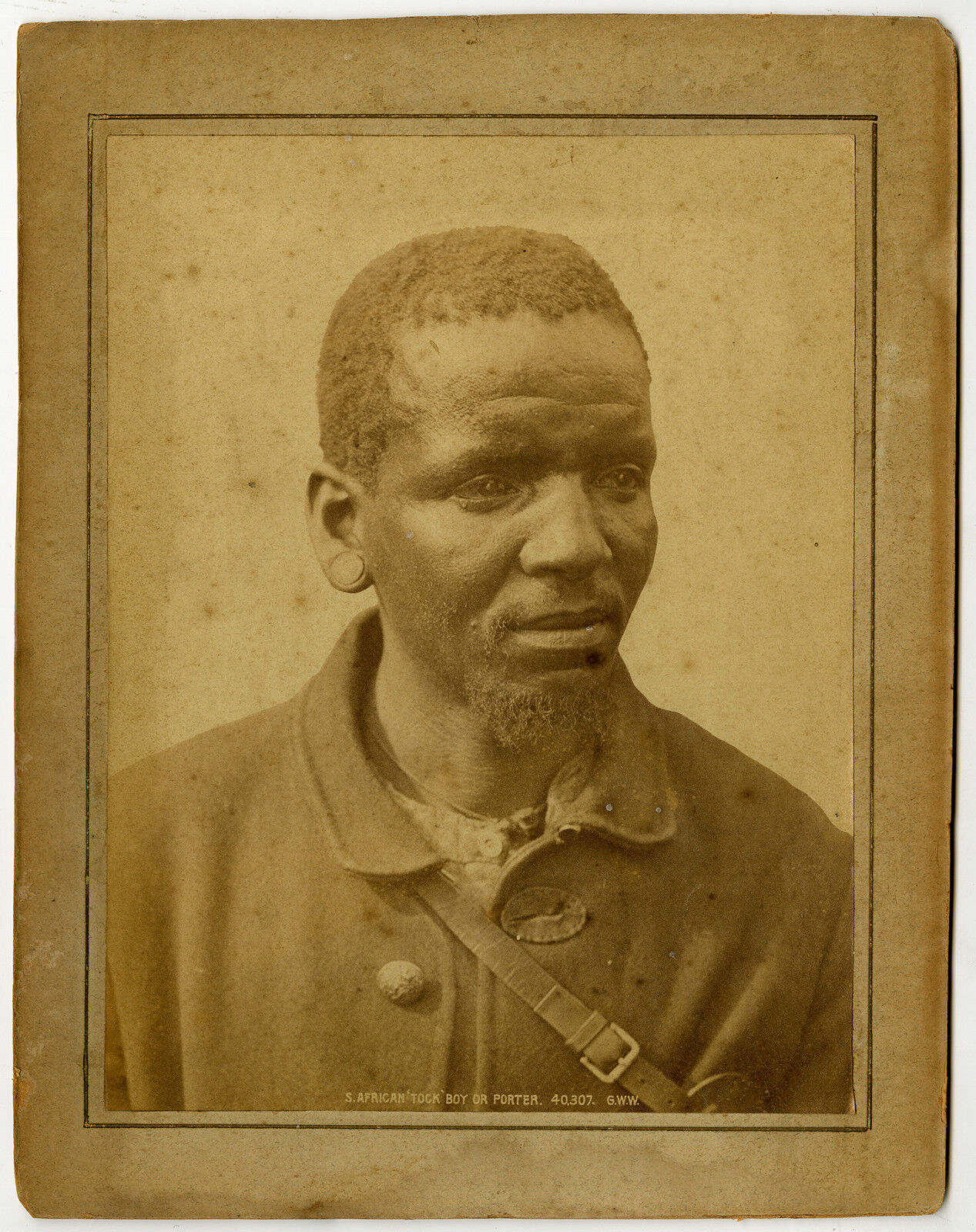 Antique photograph-Portrait of a South African porter by F. Hardie-1900