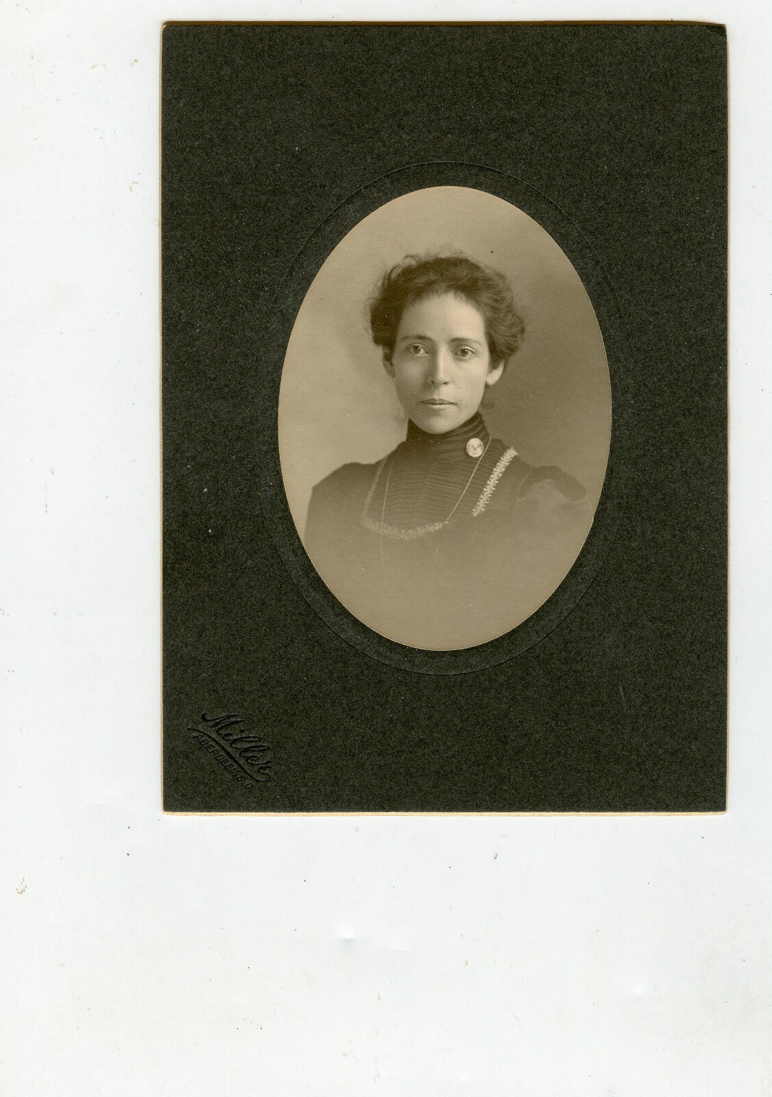 Antique Matted Photo-oung Lady, Round Pin-MILLER Family, Aberdeen, South Dak