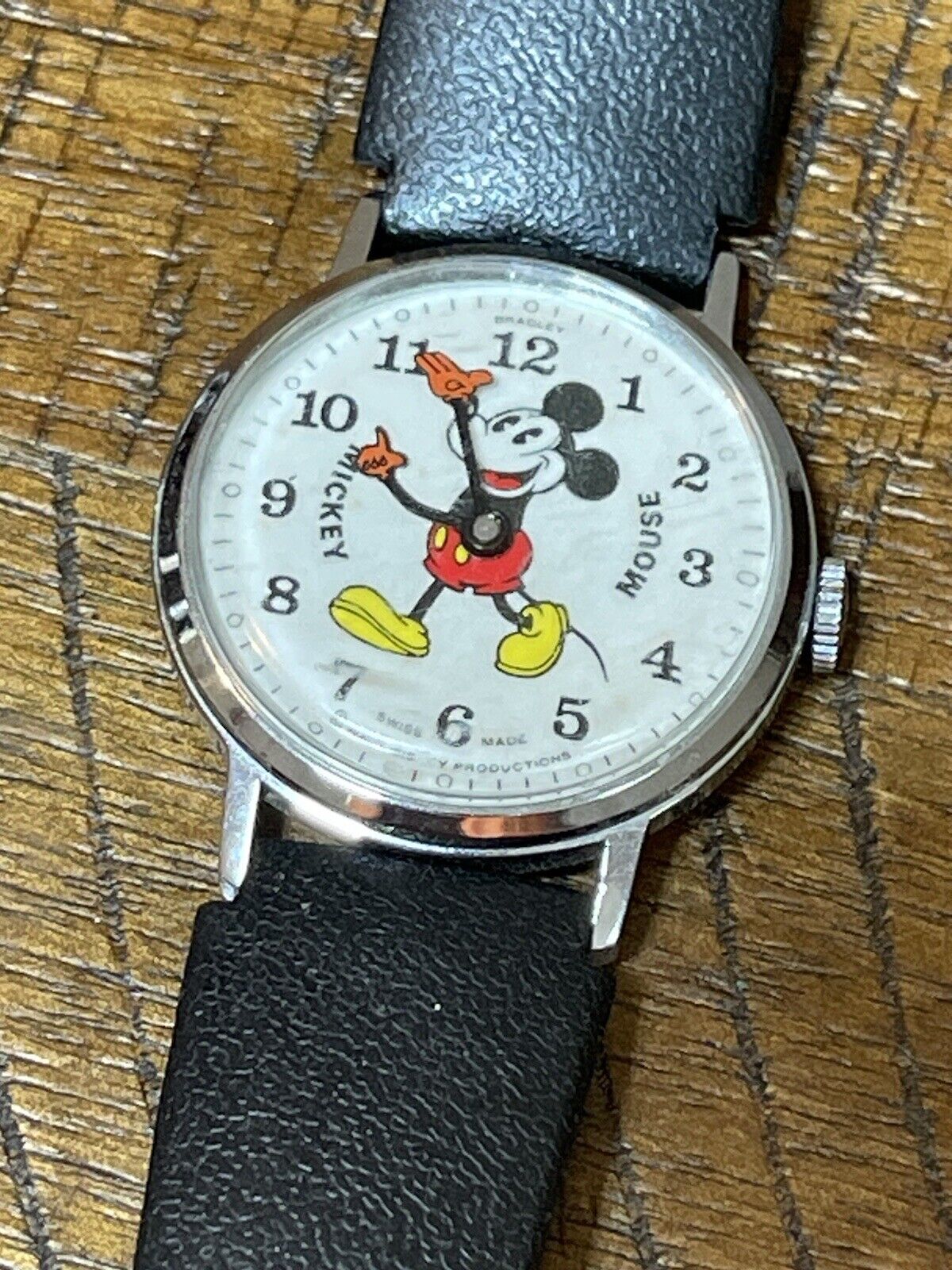Vintage Disney Bradley Mickey Mouse Pie Eyed Swiss Watch 47