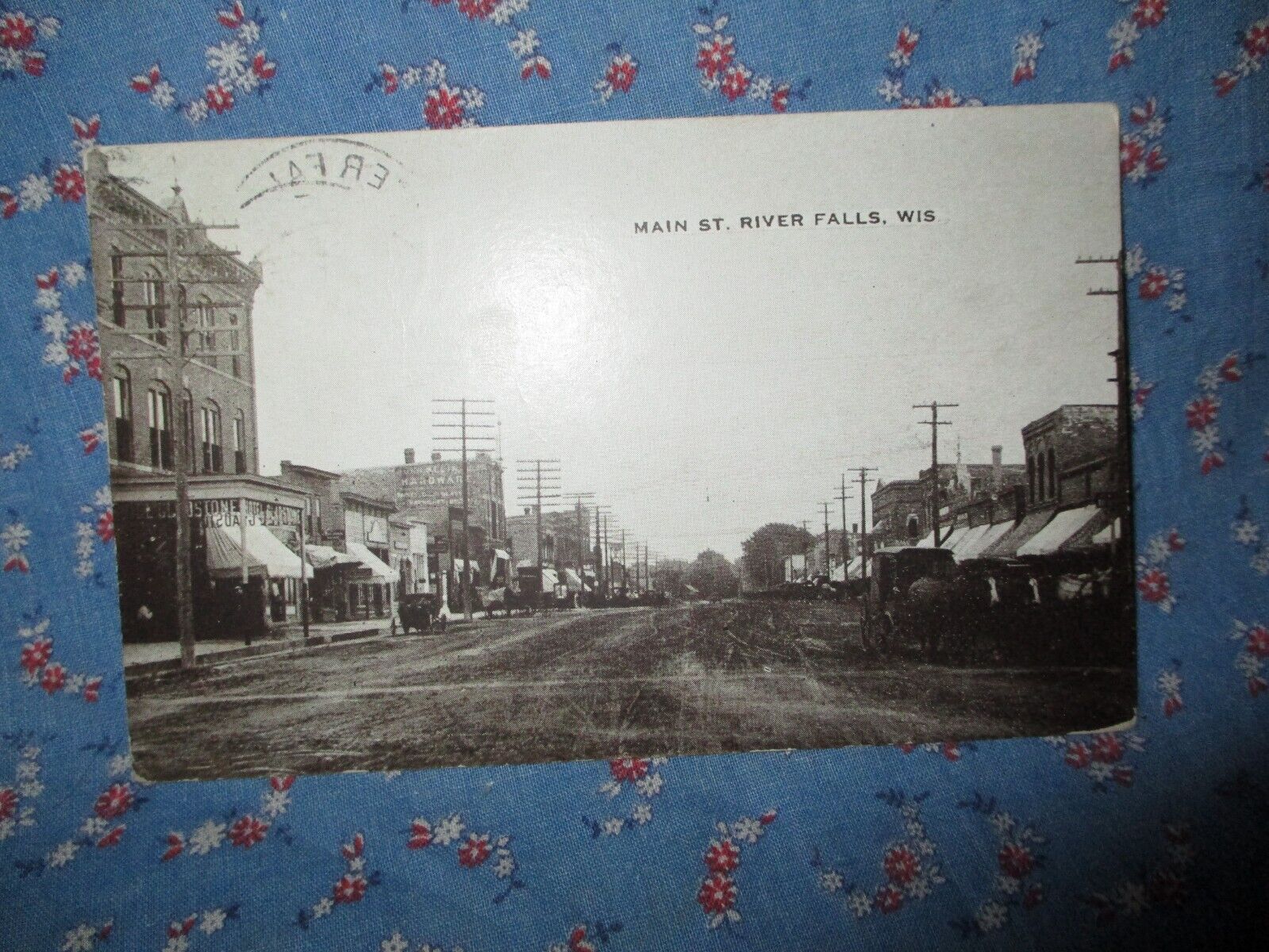 (1032) Old Postcard 190? River Falls Wis  Main St. River Falls Wis