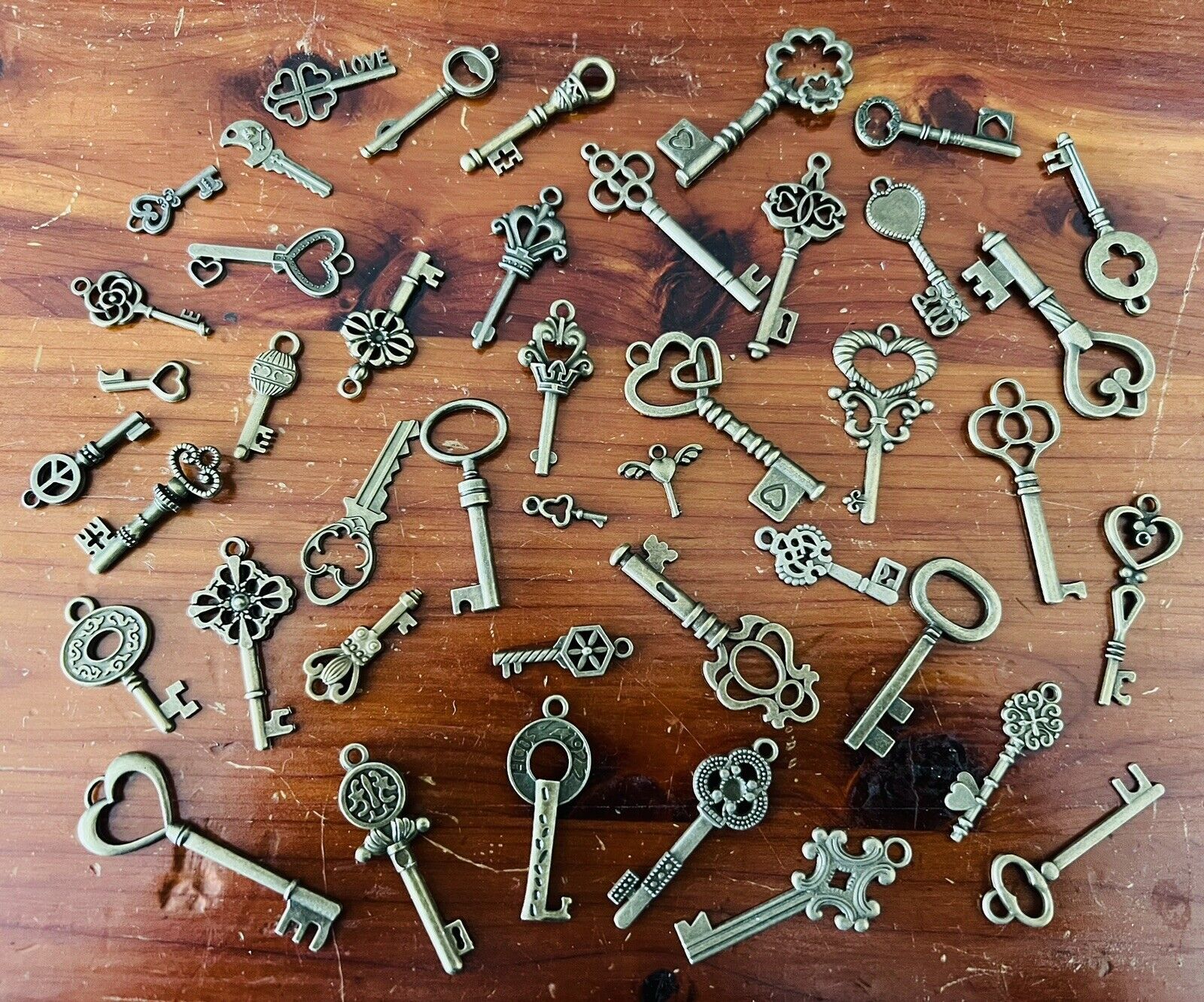 43Pc Antique Vintage Old Look Royal Skeleton Pendant Keys Jewelry Craft Home DIY