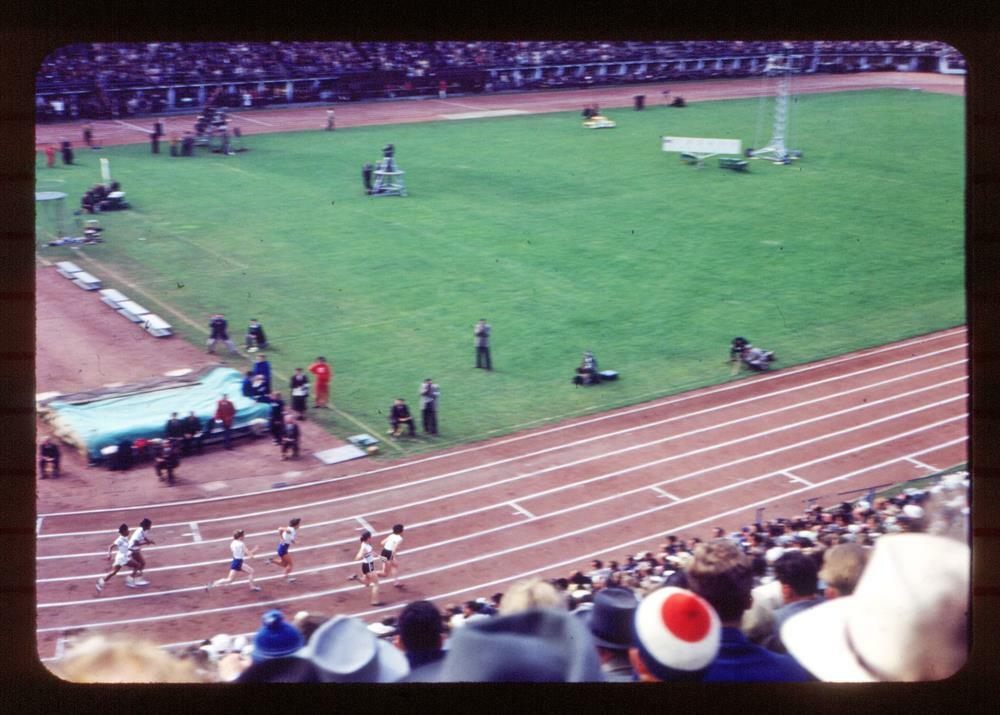 Vtg Orig Kodachrome 35mm Slide - 1952 OLYMPICS Helsinki Finland - Runners Track