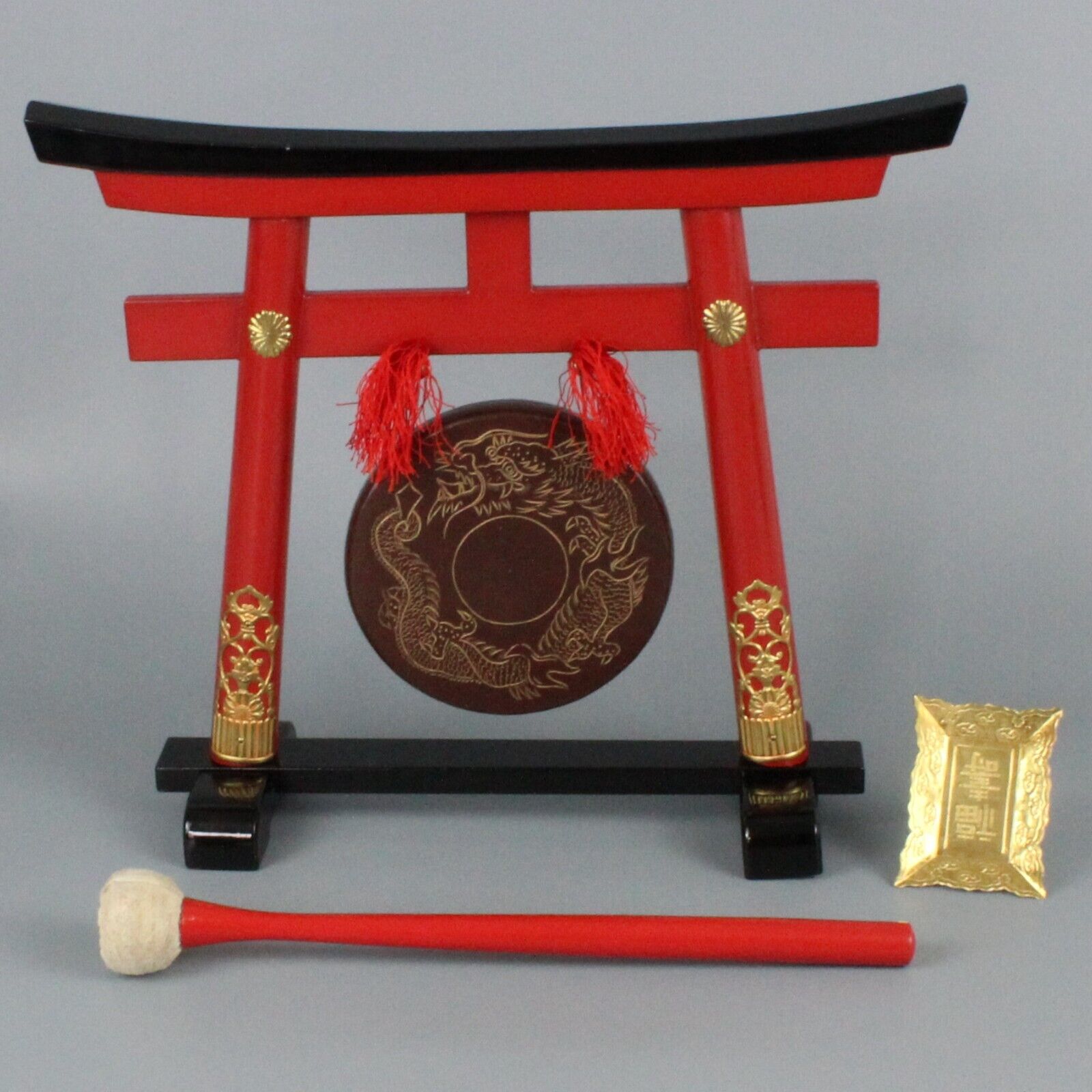 Japanese Torii gate table dragon GONG 1952 Japan 5 inch gong Red Black Lacquer