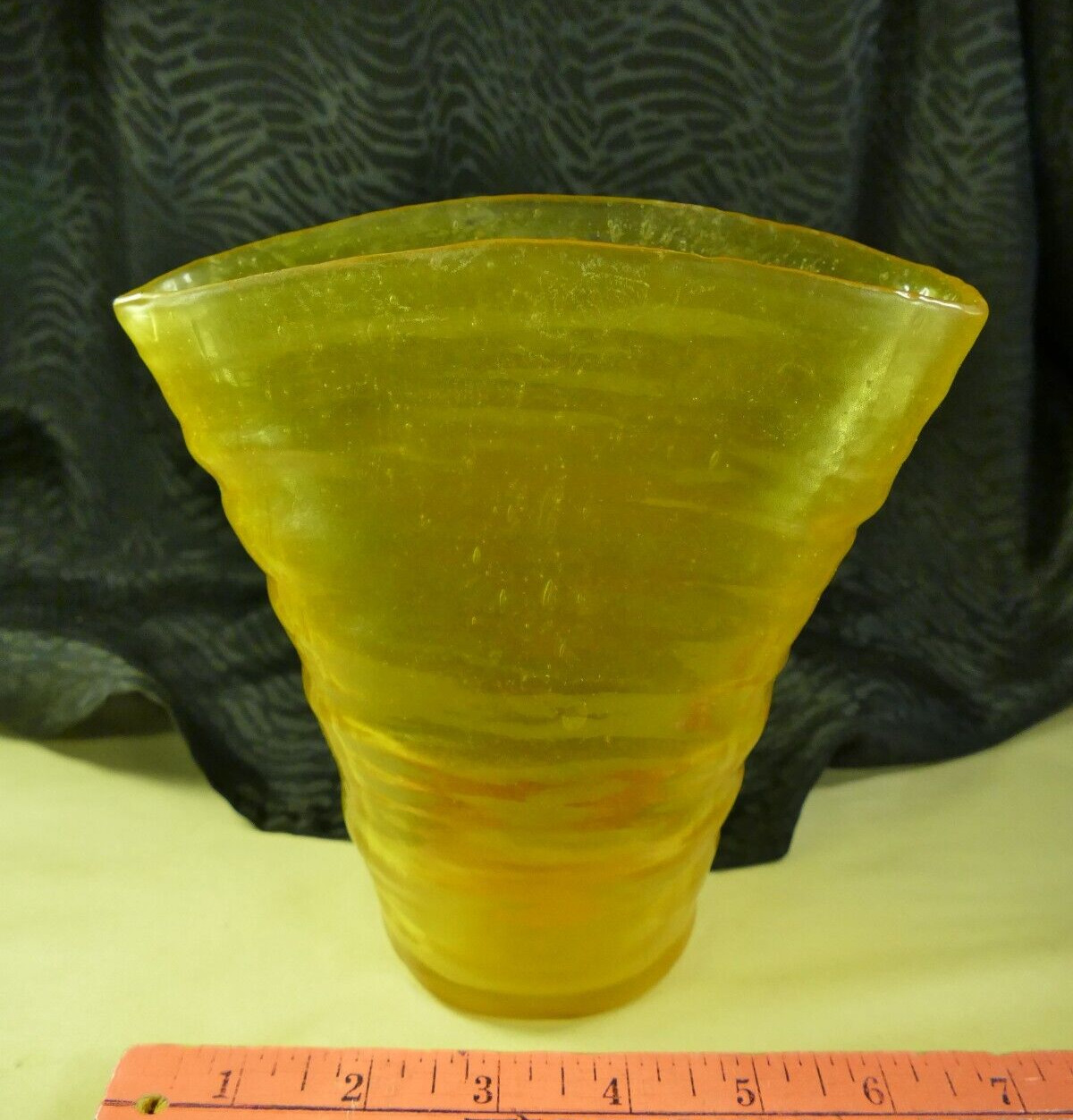 Consolidated Phoenix Art Glass CATALONIAN Honey YELLOW 6.5\
