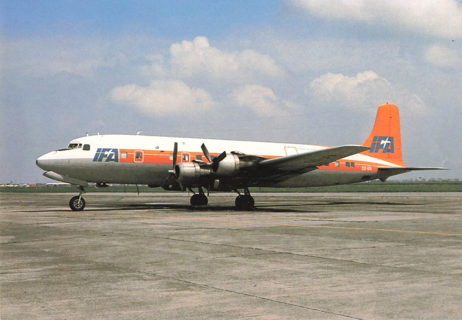 Postcard Airline INTERNATIONAL FREIGHT AIRWAYS Douglas DC-68 Unposted CC9.