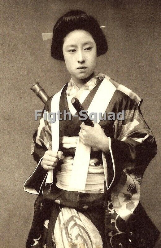 Picture Photo Japanese Samurai warrior woman pictured in their war 7629