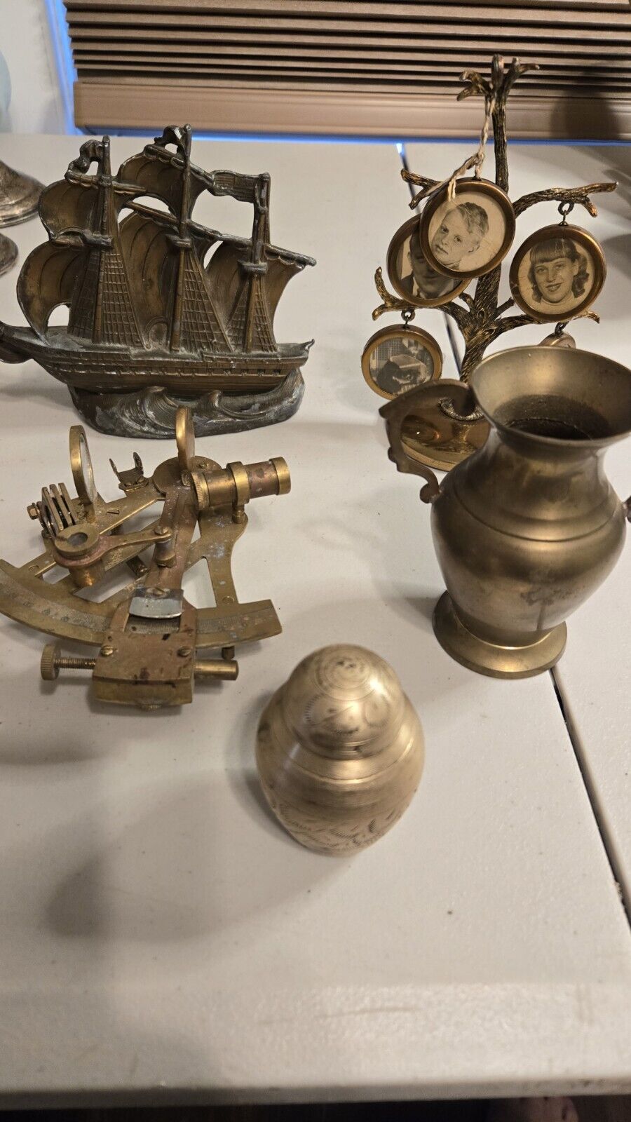 Vintage Brass Decor Lot, Five Pieces 