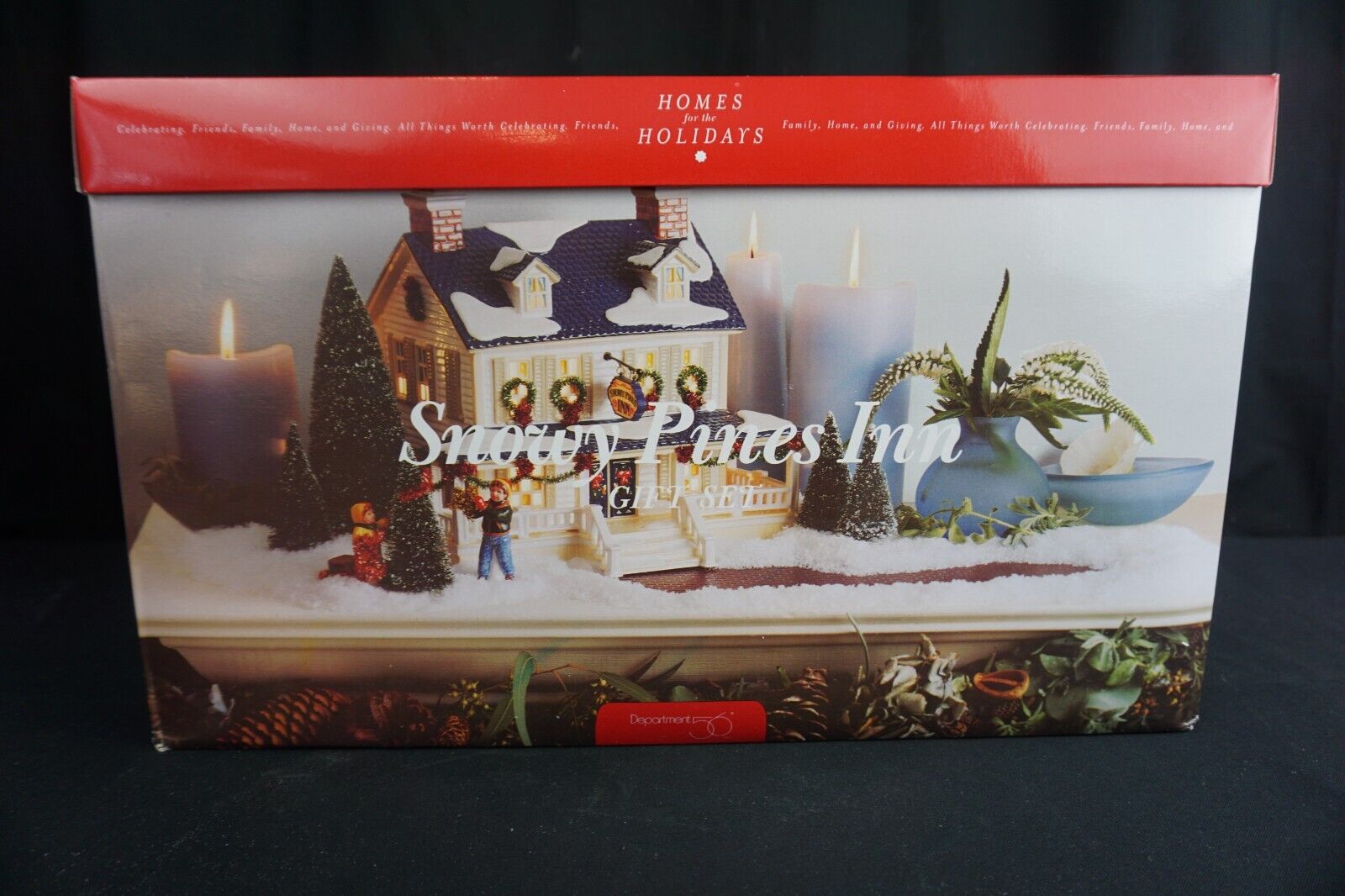 Dept 56 Snowy Pines Inn Gift Set Snow Village Christmas House Building - NEW