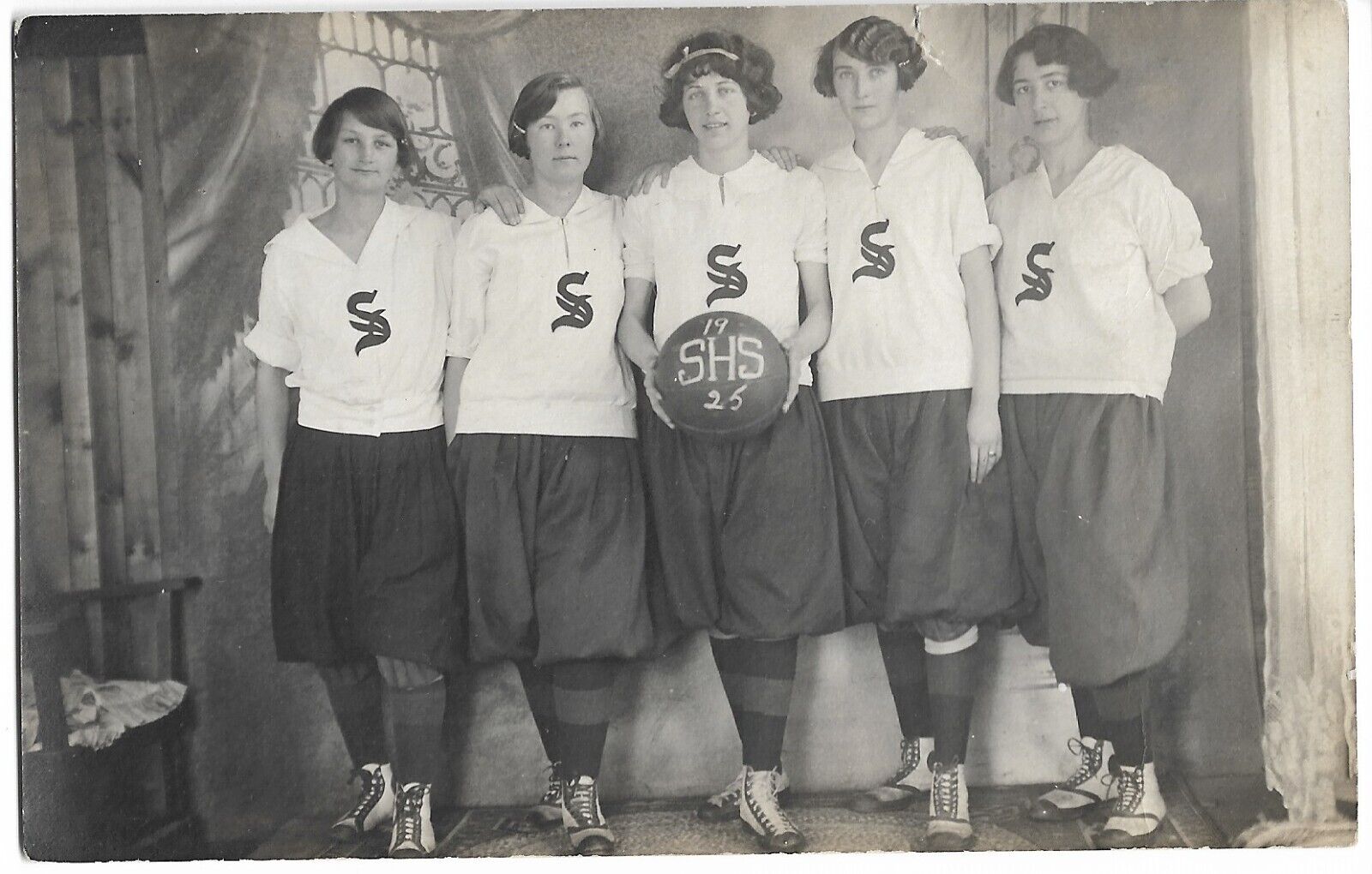 Antique RPPC Postcard 1925 Stonington HS Girls Basketball Team Deer IsleME [R47]