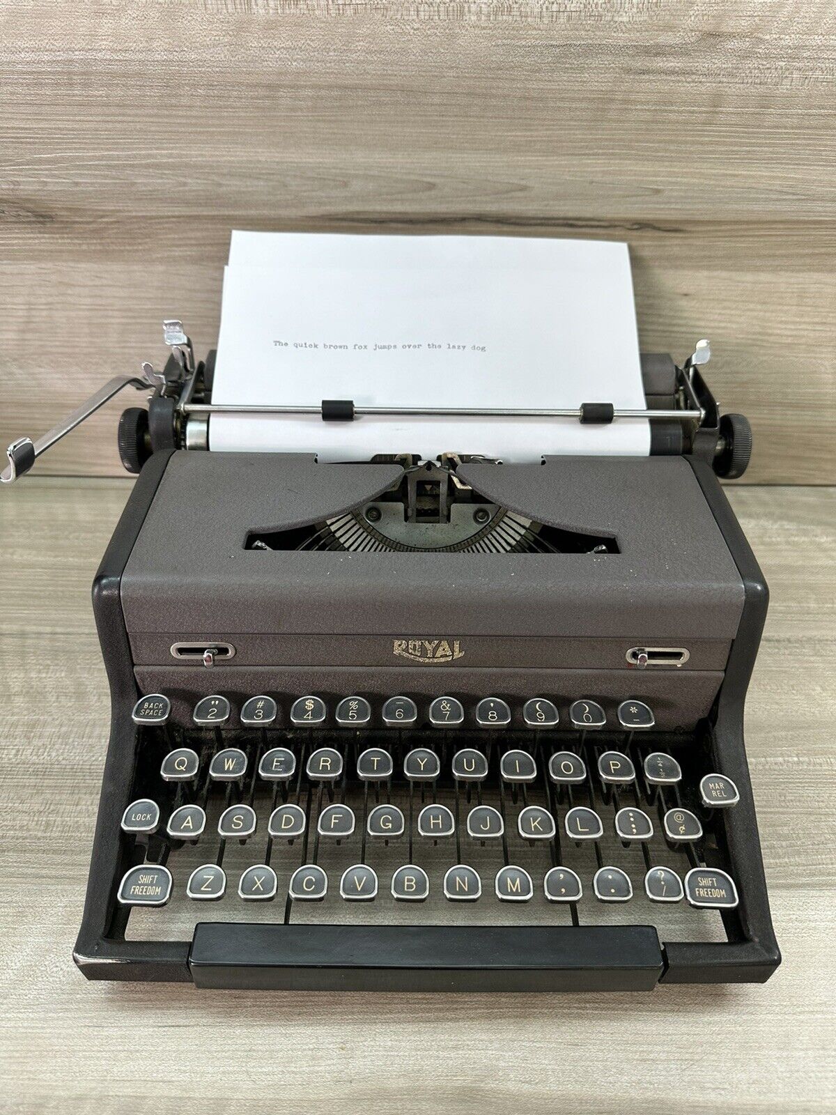 Vintage 1946 Royal Arrow Portable Typewriter C-1775590 Elite Type with Case