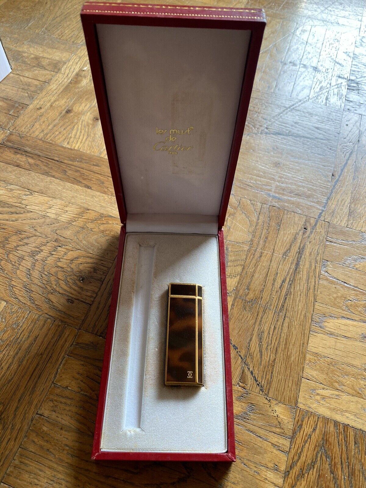 Cartier Le Must Paris Ref: 1C90249 Vintage Gold Plated Lighter Excellent Condition
