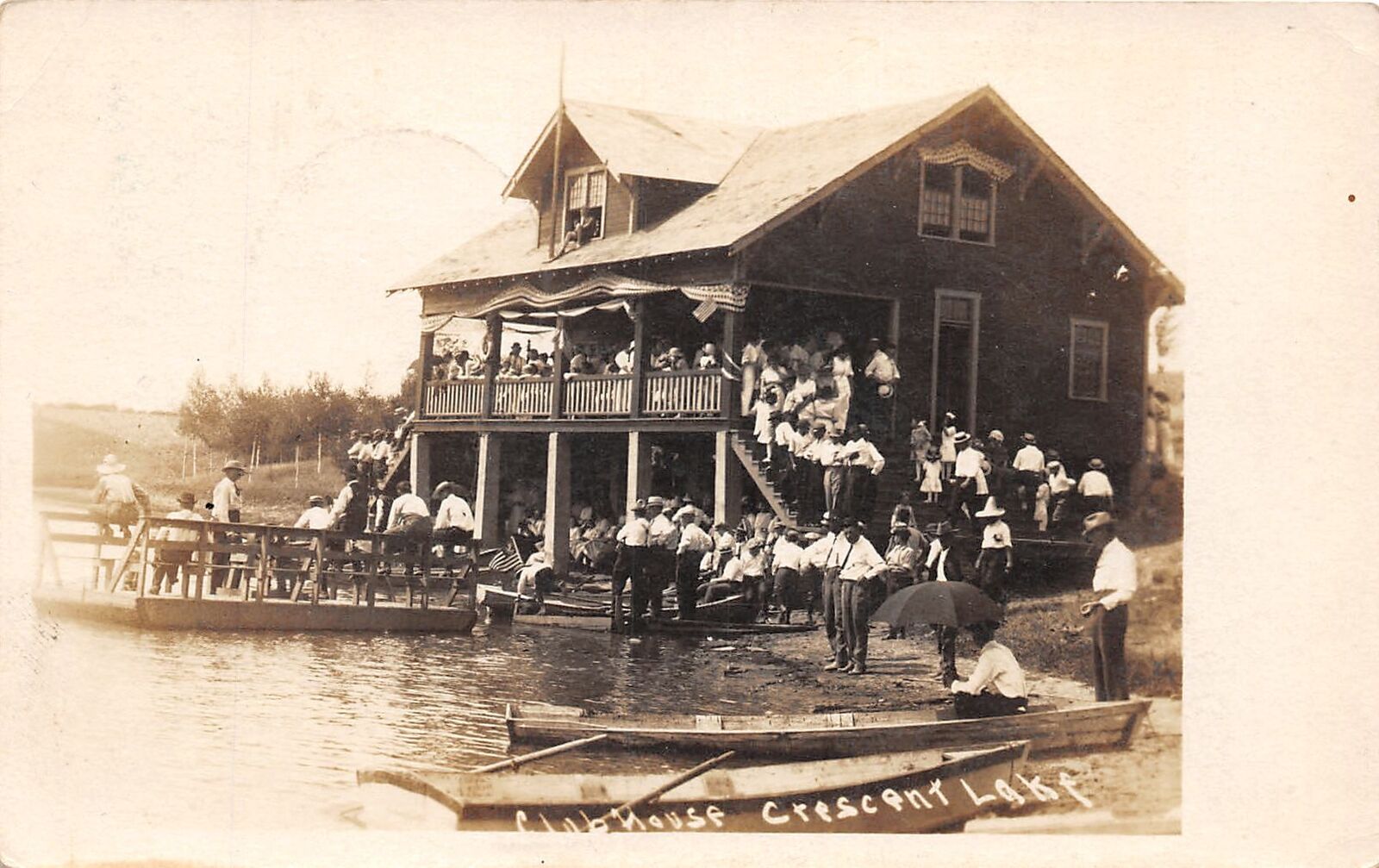 J5/ Crescent Lake Alpha Illinois RPPC Postcard c1910 Club House Crowd 162