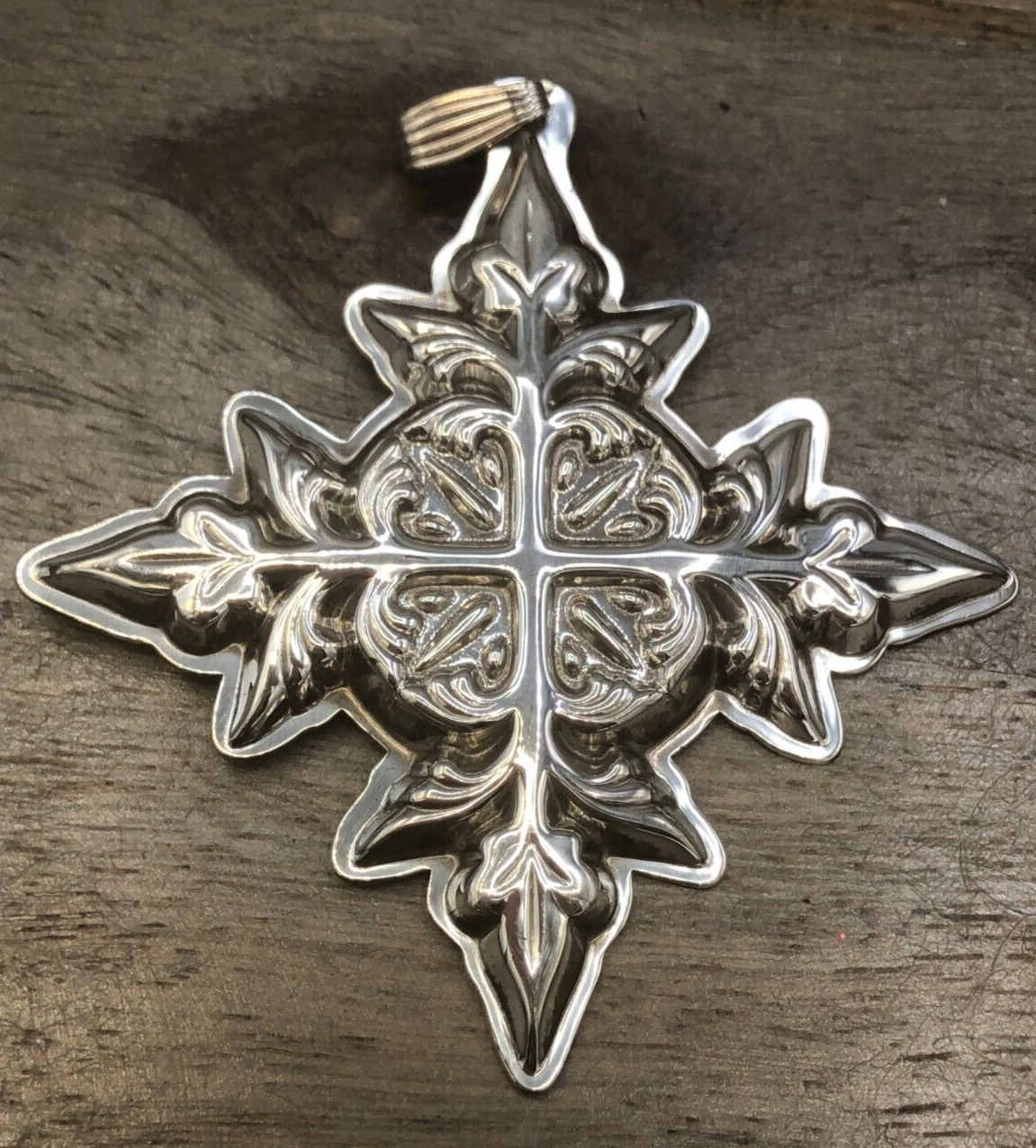 Reed & Barton Sterling Silver 1982 Annual Christmas Cross Ornament