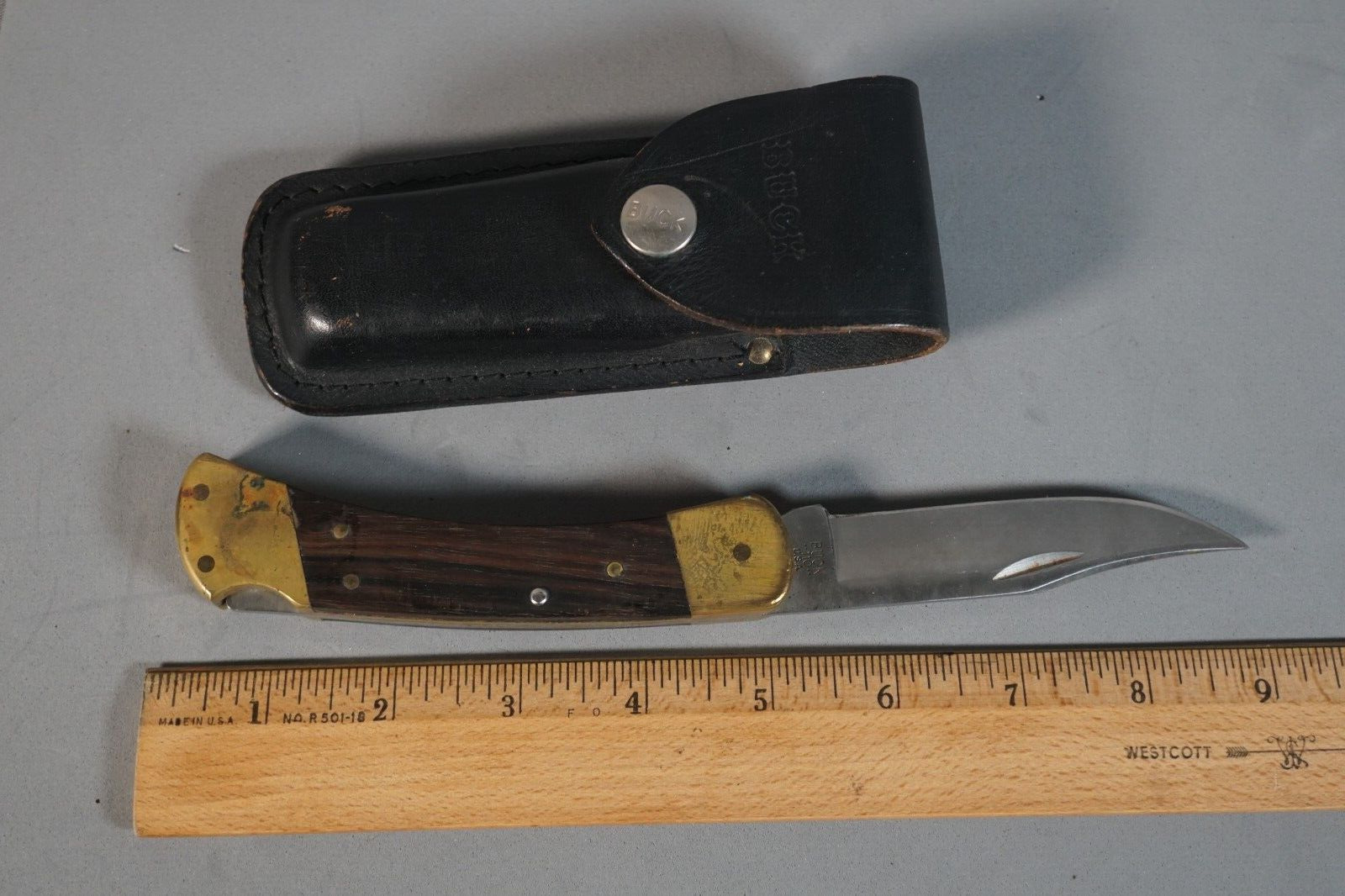 Vintage Buck 110 Plain Blade Wood Handle Lockback Hunter Folding Knife - 4 Dot