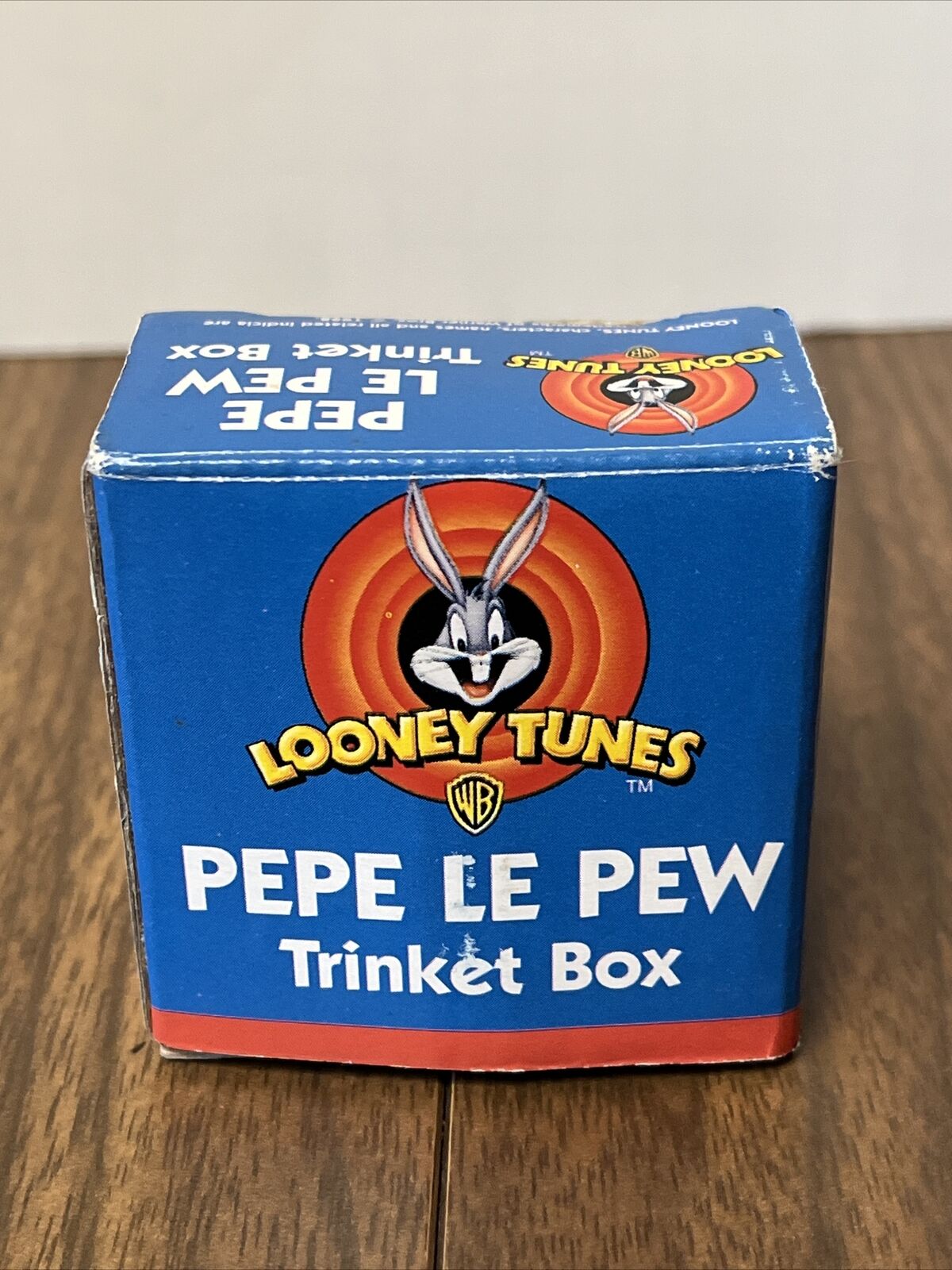 Vintage 1998 Looney Tunes Porcelain Hinged Pepe Le Pew Trinket Box w/OriginalBox