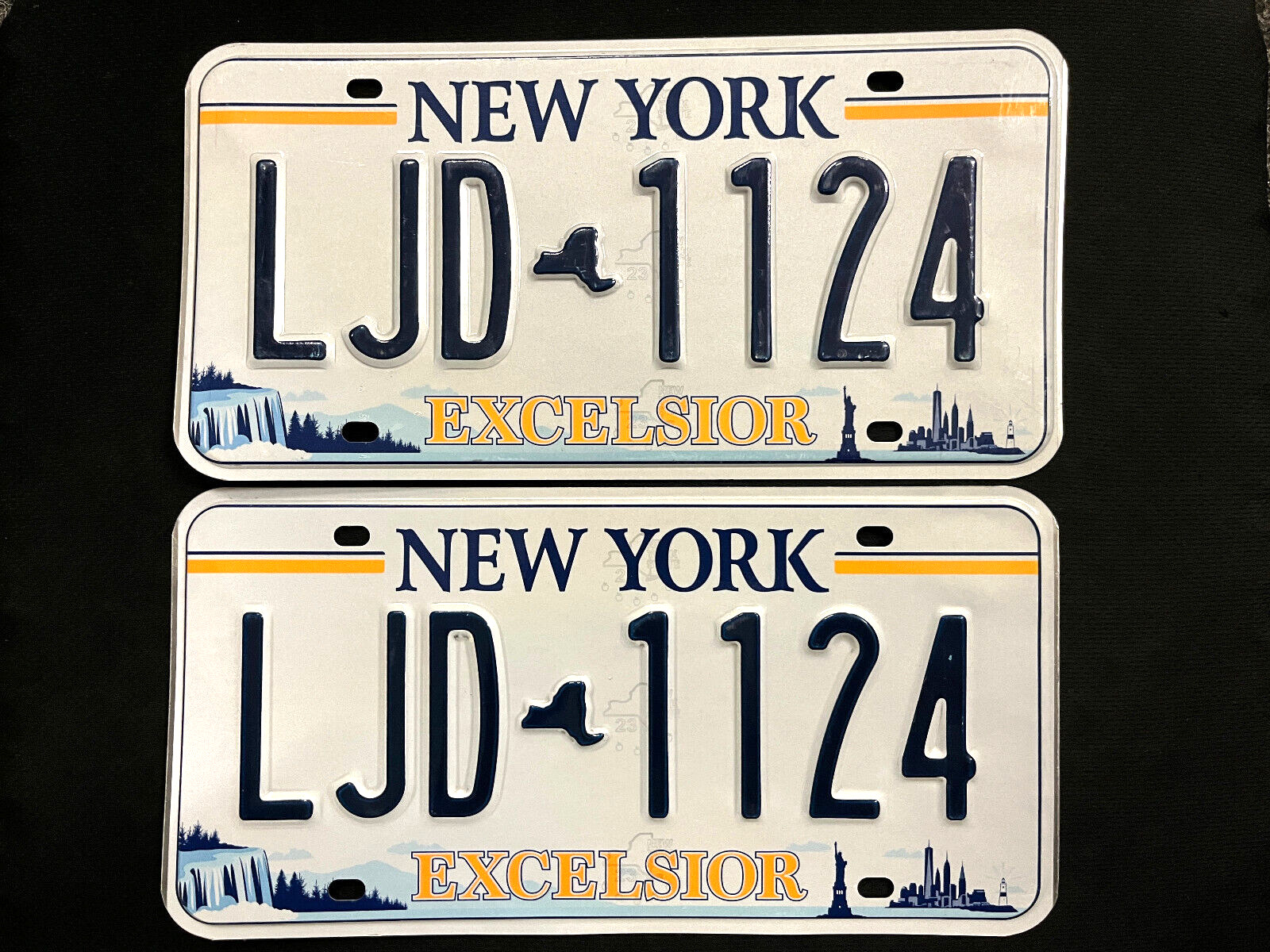 New York License Plate Pair LJD 1124 ...... EXCELSIOR,NIAGARA FALLS,LADY LIBERTY