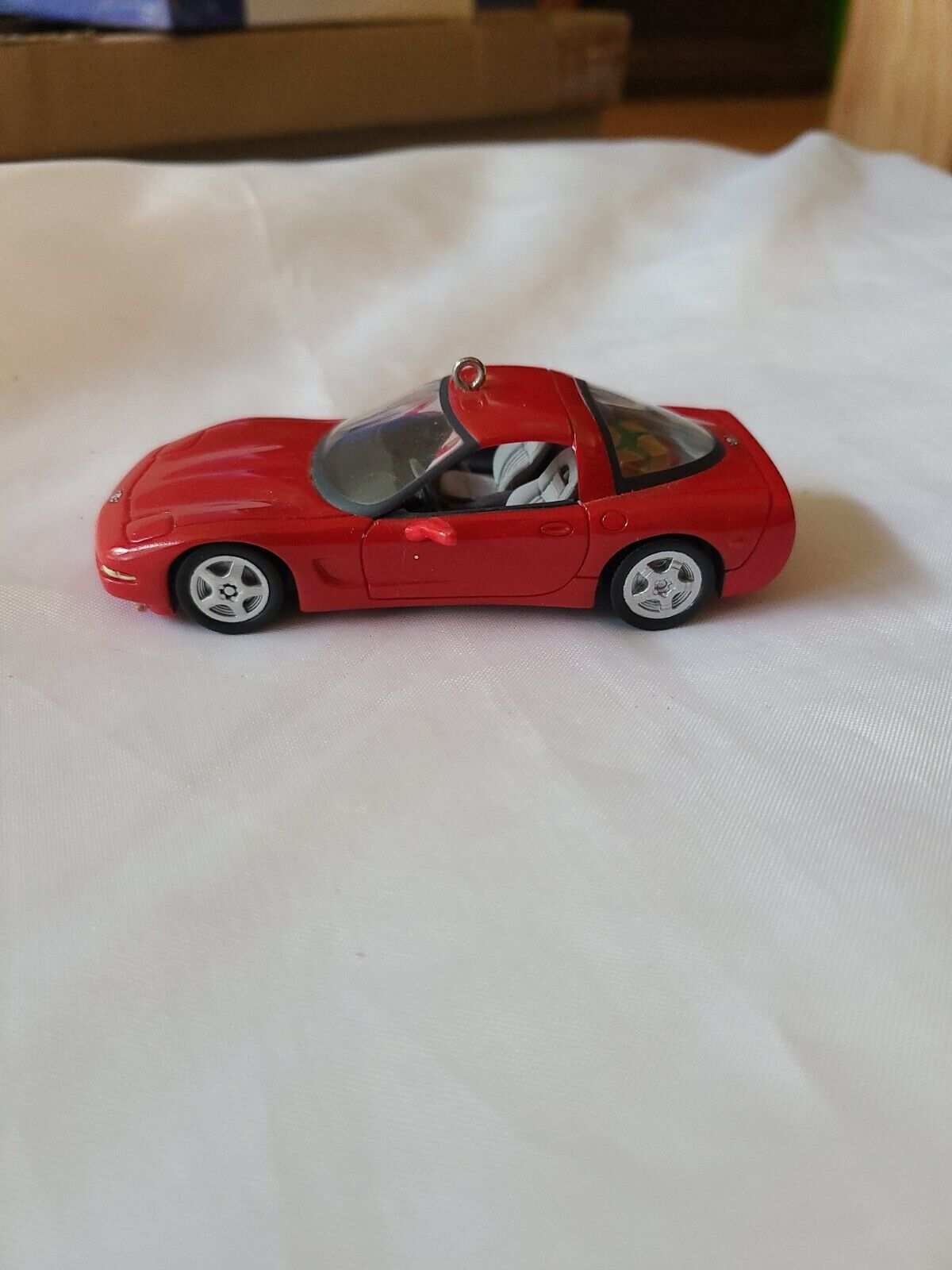 Hallmark Red 1997 Corvette C5 Classic American Cars Keepsake Ornament (1997)
