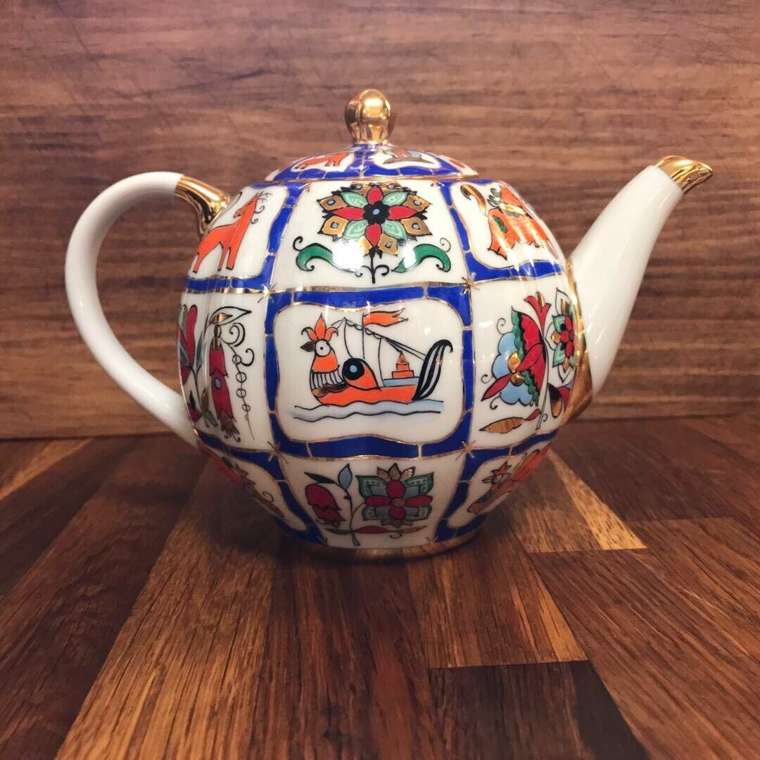 Lomonosov Imperial Porcelain St. Petersburg Russian Lubok Tea Pot