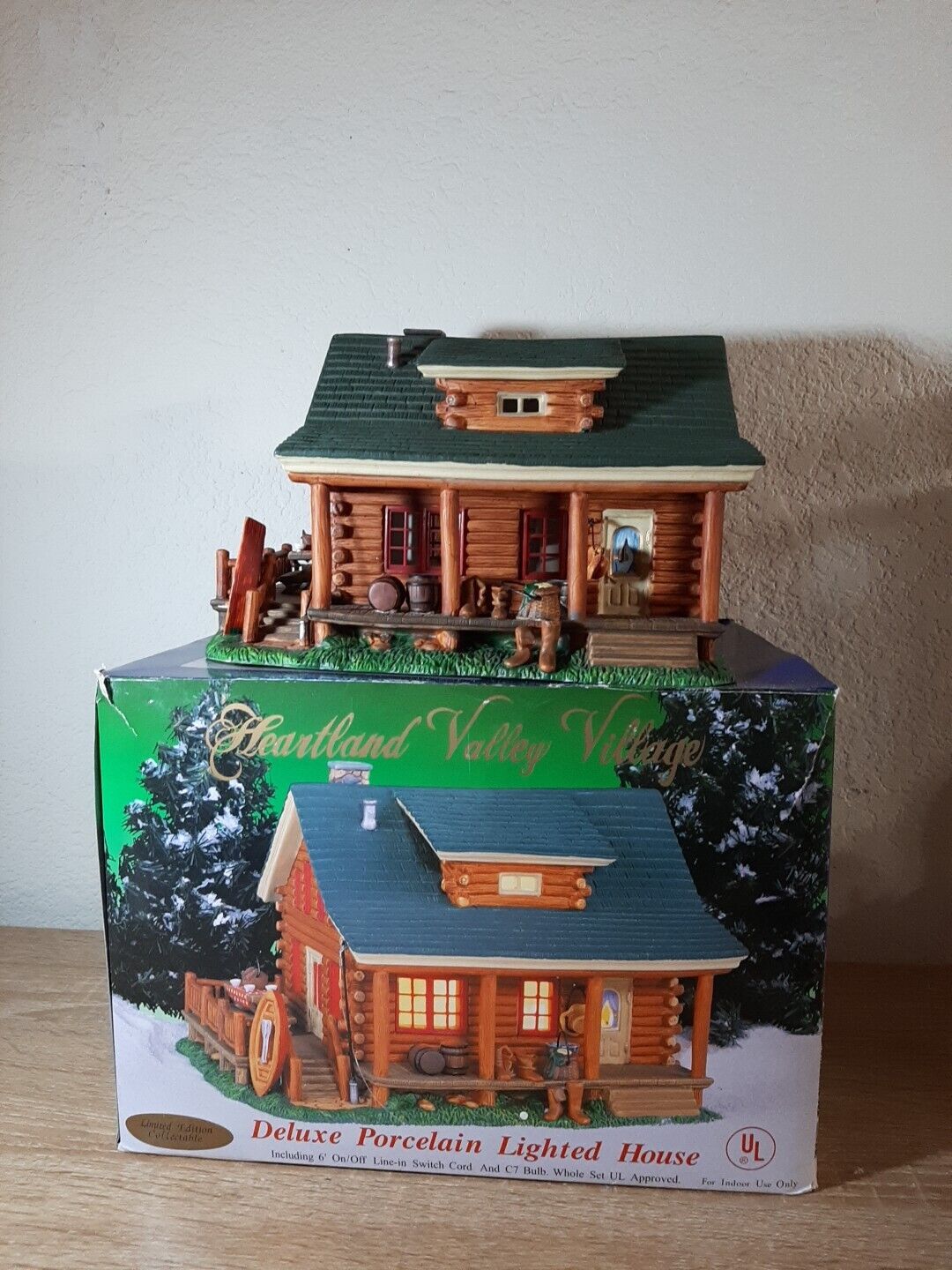 Heartland Valley Village Limited Edition Deluxe Porcelain Lighted House 2006