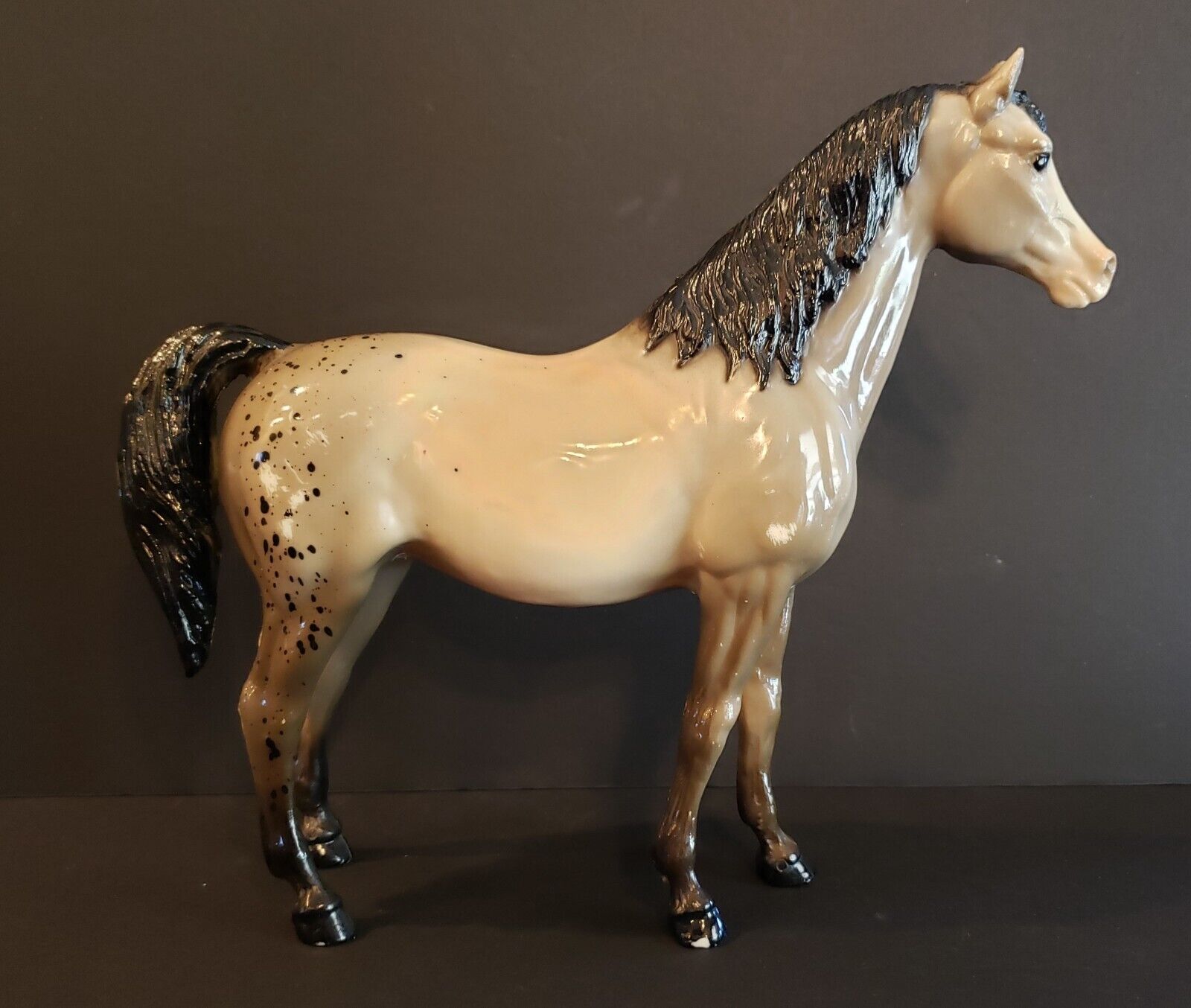 Breyer Horse Family Arabian Mare 8 / 38 Speck with belly band