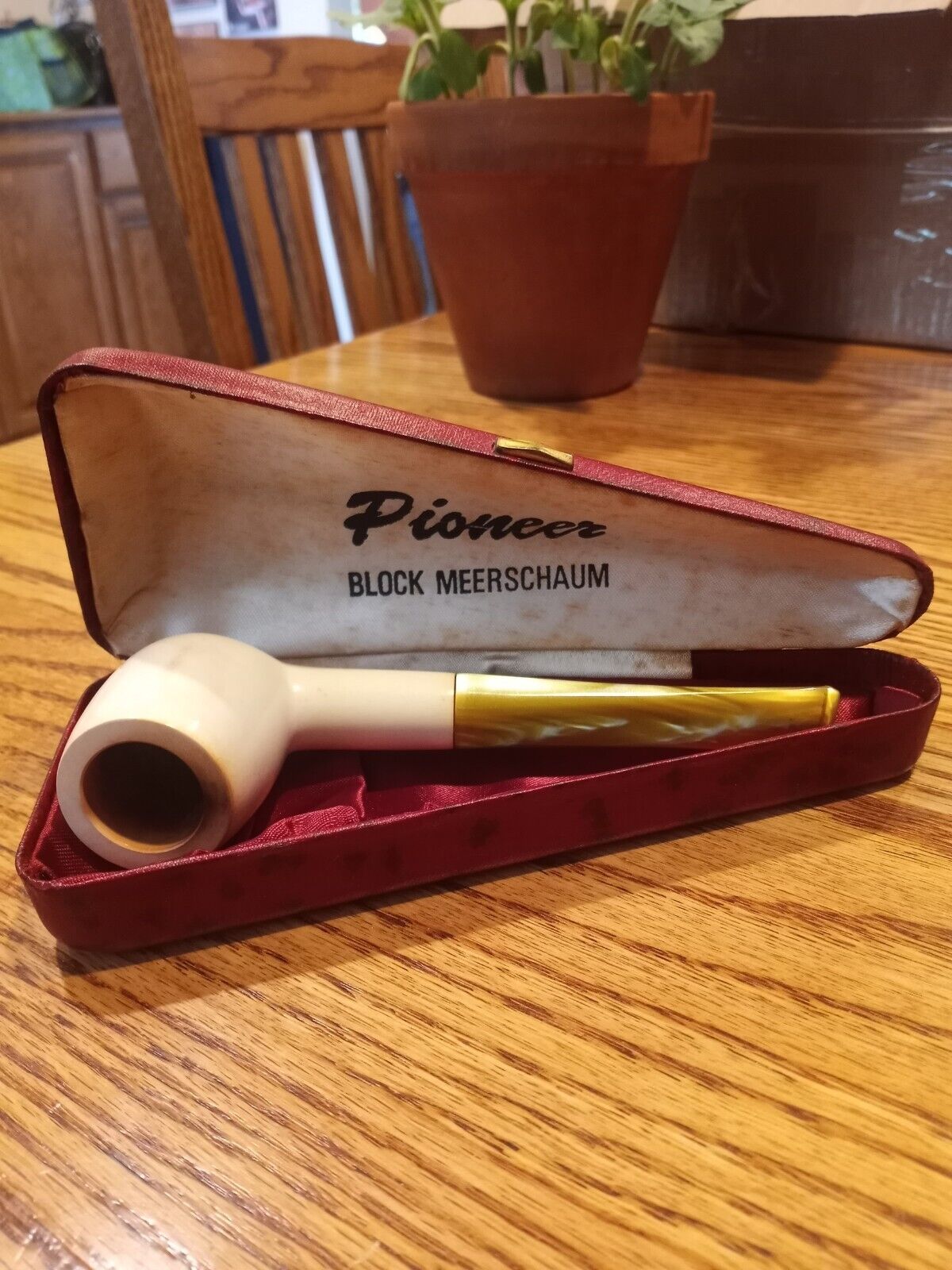 Pioneer Block Meerschaum Pipe 