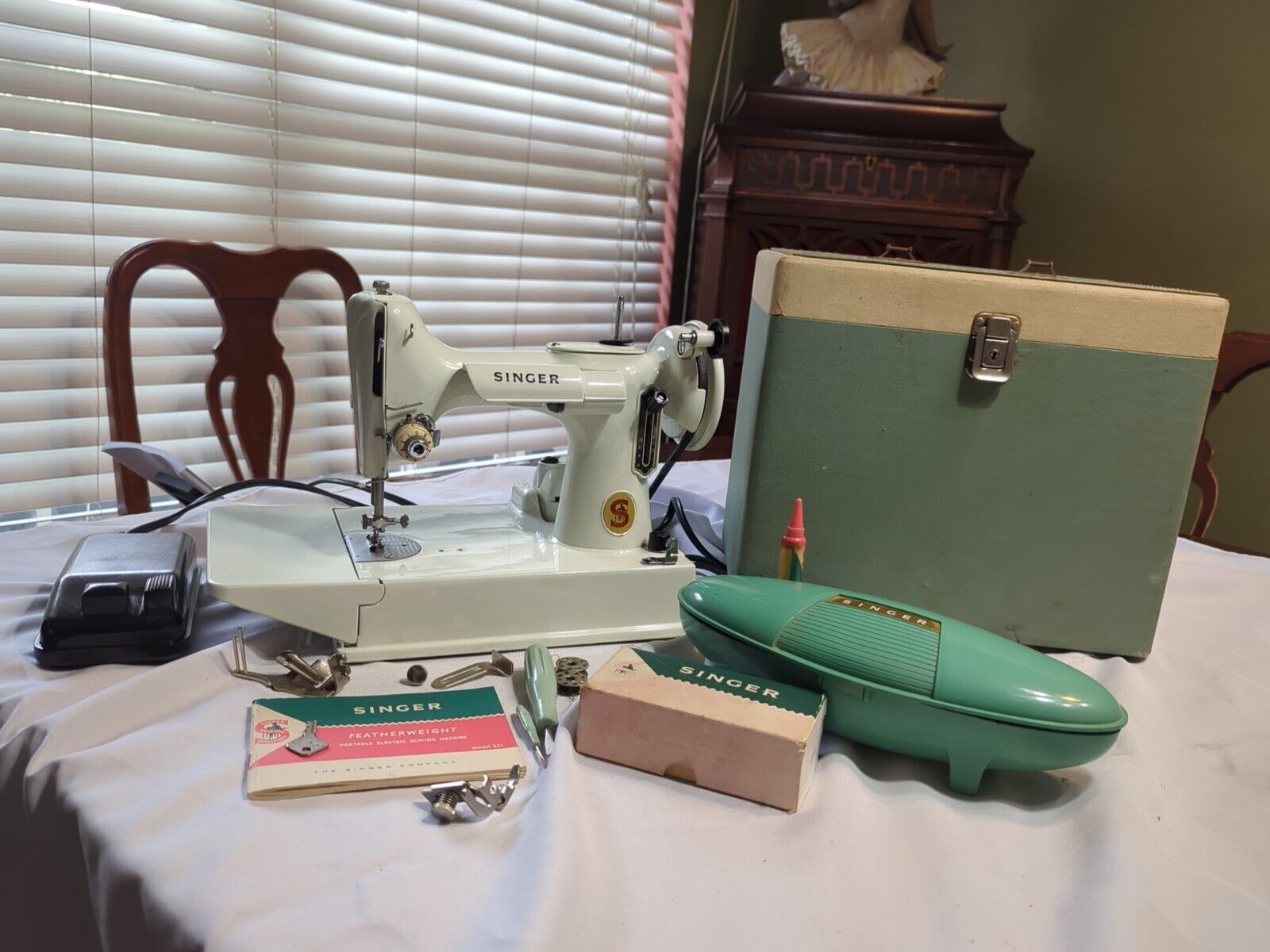 Tested White Singer Featherweight 221k 1964 With Case Accessories & Manual