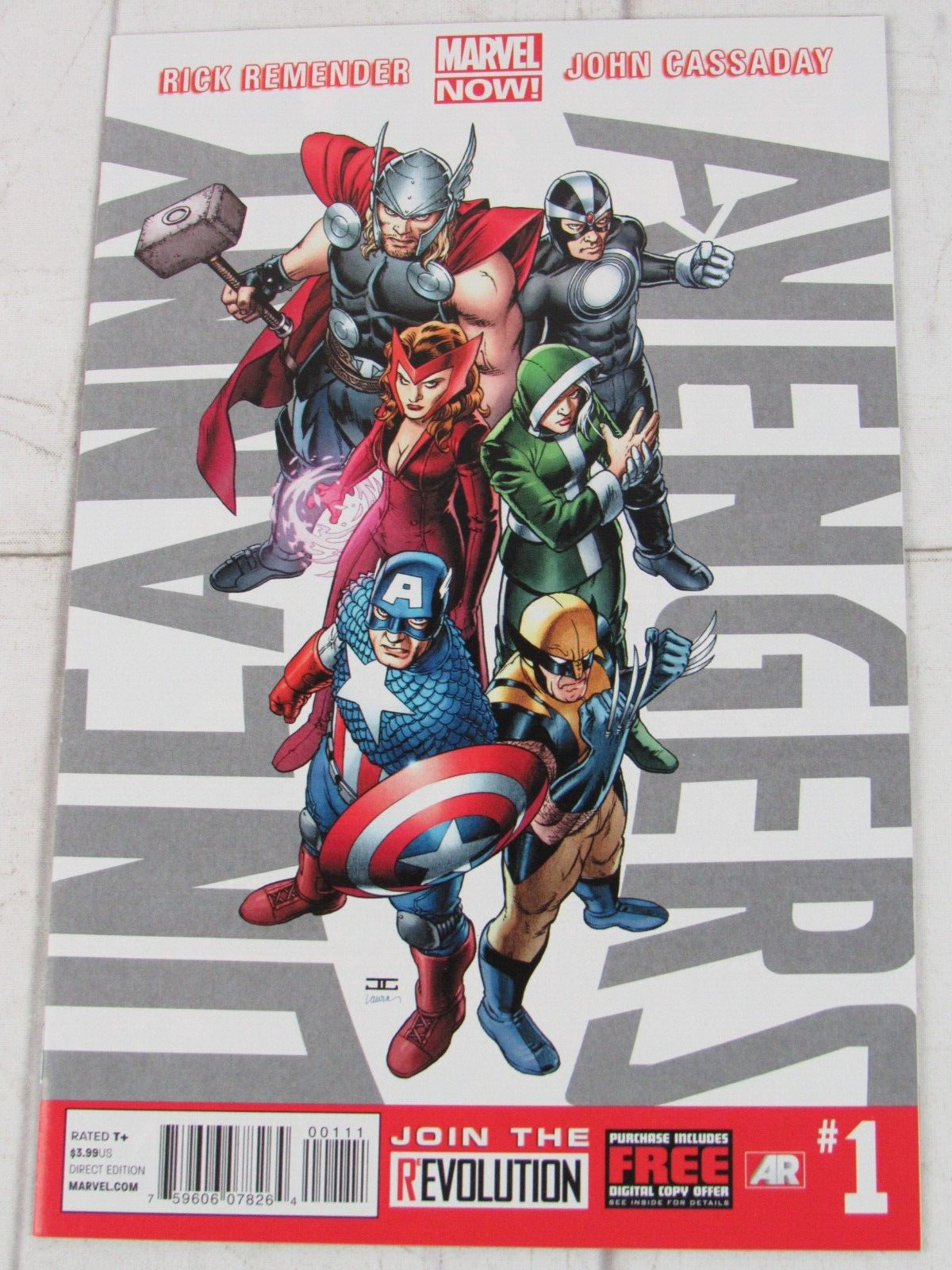 Uncanny Avengers #1 Dec. 2012 Marvel Comics