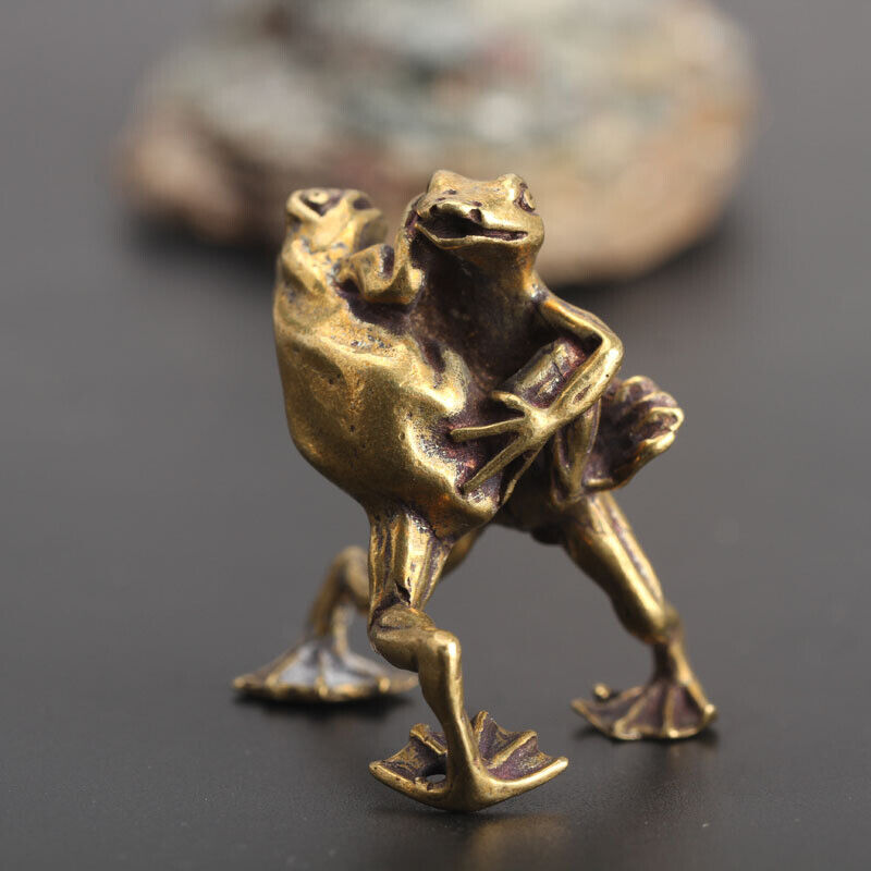 Chinese Collection Asian Brass Wrestling Frog Exquisite fengshui statue 