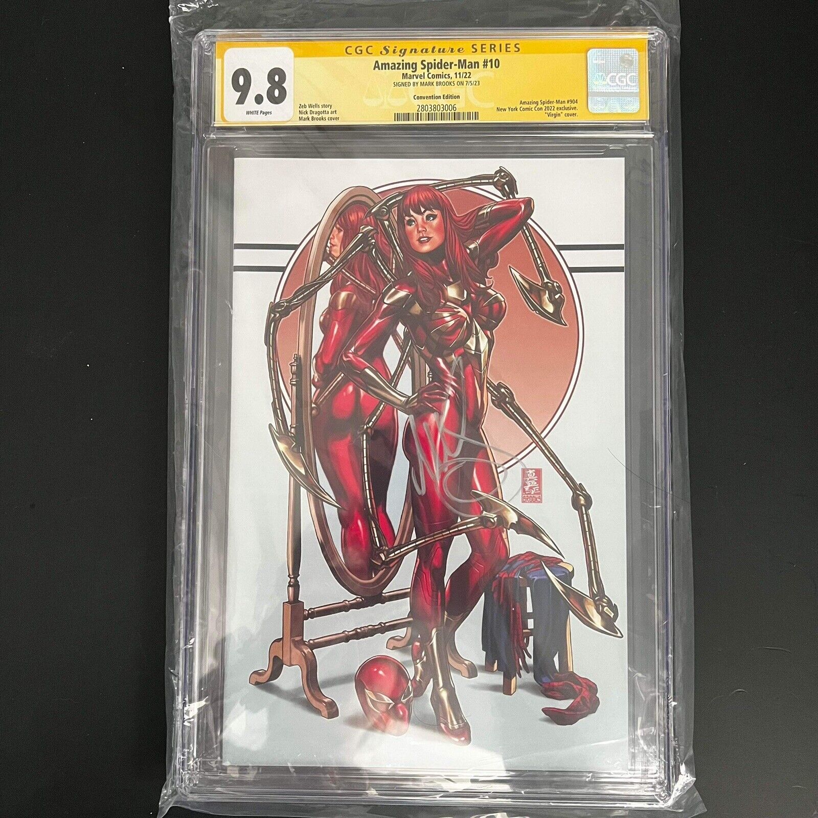 Amazing Spider-Man #10 CGC SS 9.8 - Signed By Mark Brooks. Mary Jane Variant