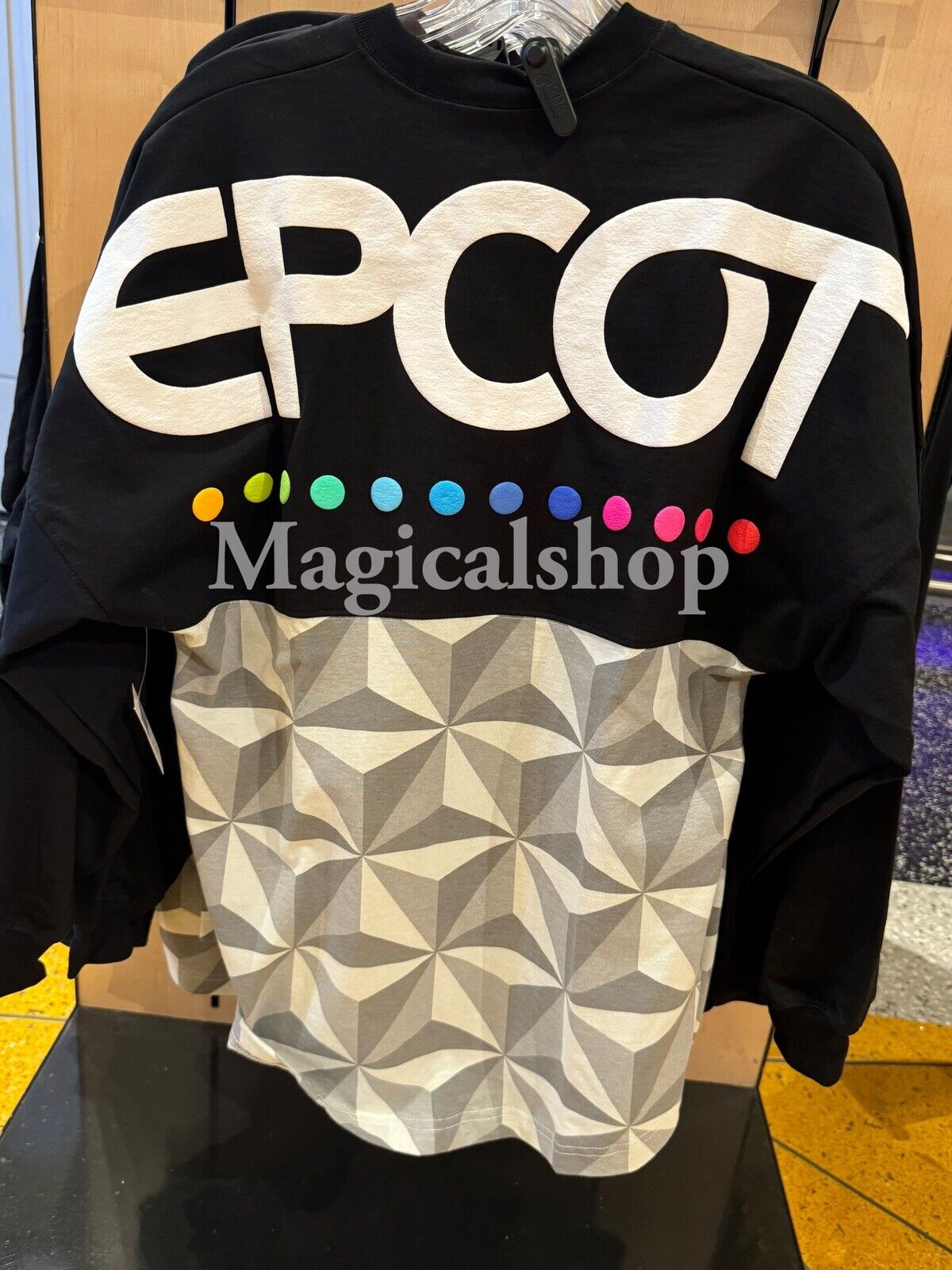 2024 Disney Parks Epcot Legacy Spaceship Earth Spirit Jersey Size Large NEW ￼