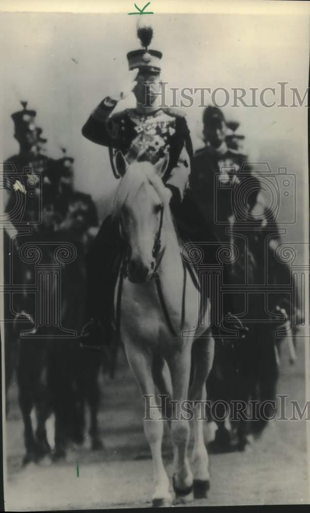 1945 Press Photo Emperor Hirohito during World War II - mjx91046