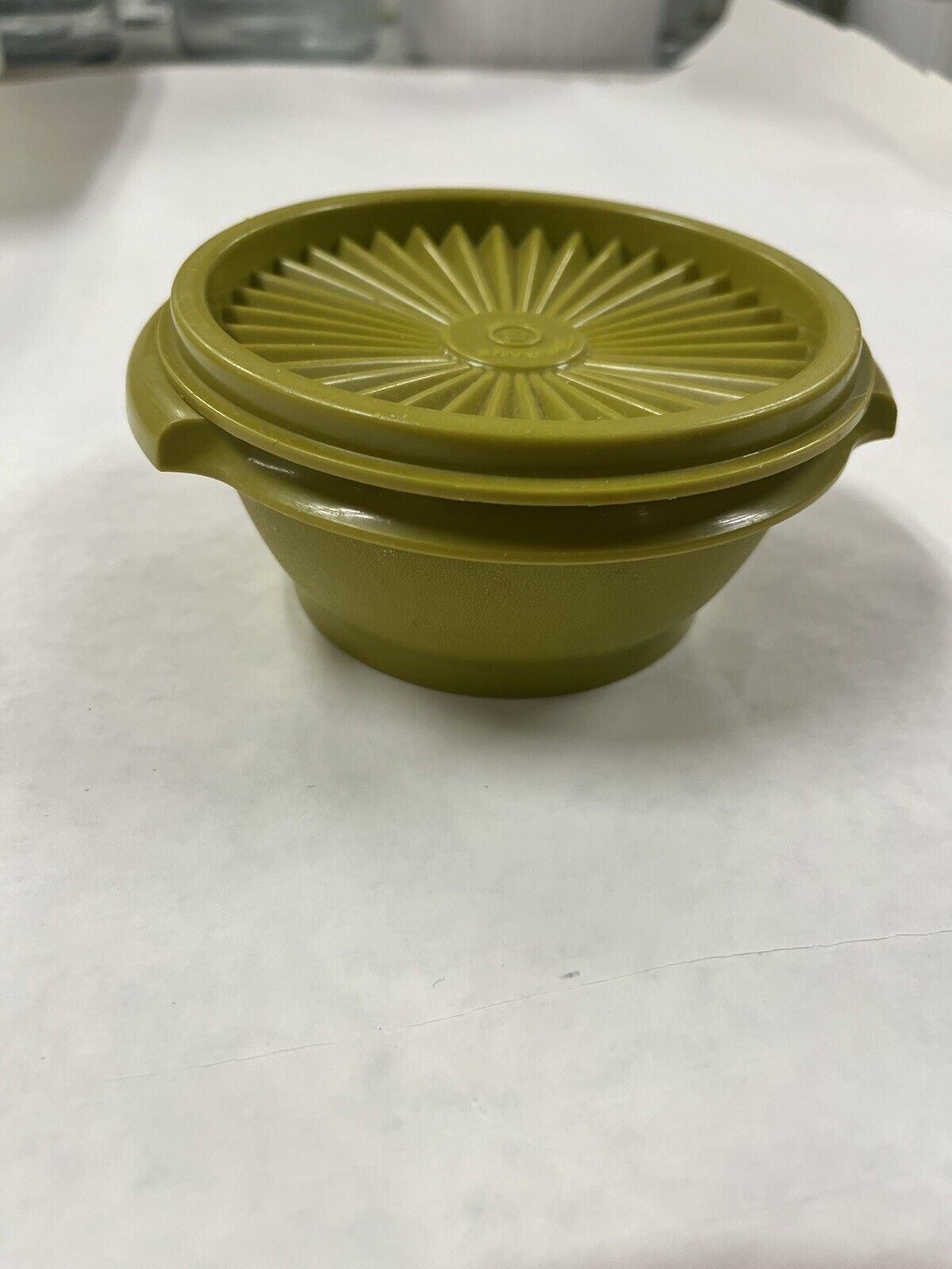 Vintage Tupperware Green Servalier Bowl #1323-15 with Lid