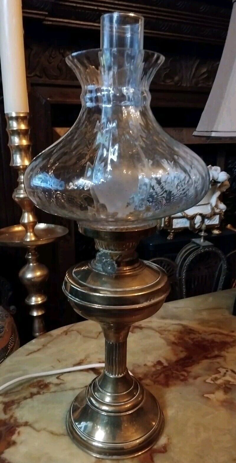 VINTAGE MID CENTURY ELECTRIC,  REPRODUCTION LARGE  BRASS OIL  LAMP 