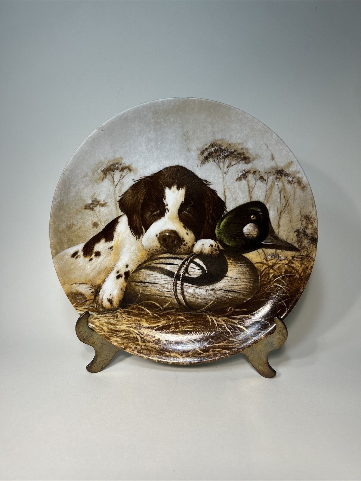 Knowles Collectible Plate The Springer Spaniel 1987 Lynn Kaatz(WITH BRASS STAND)