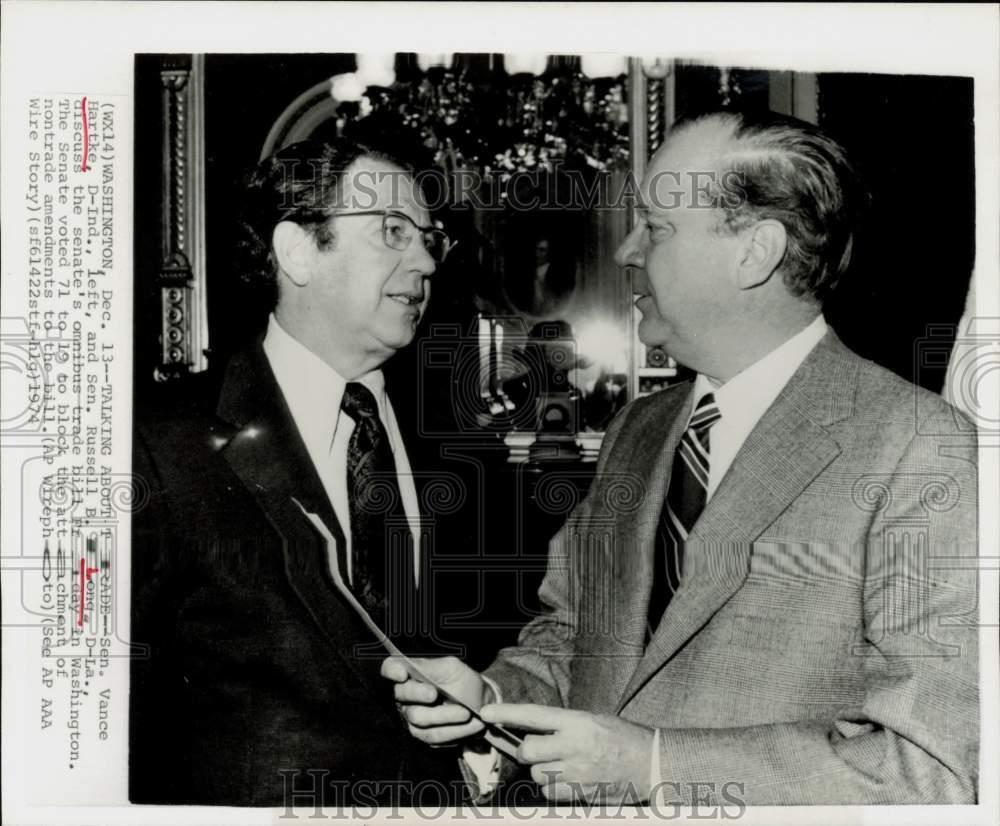 1974 Press Photo Senators Vance Hartke and Russell B. Long in Washington
