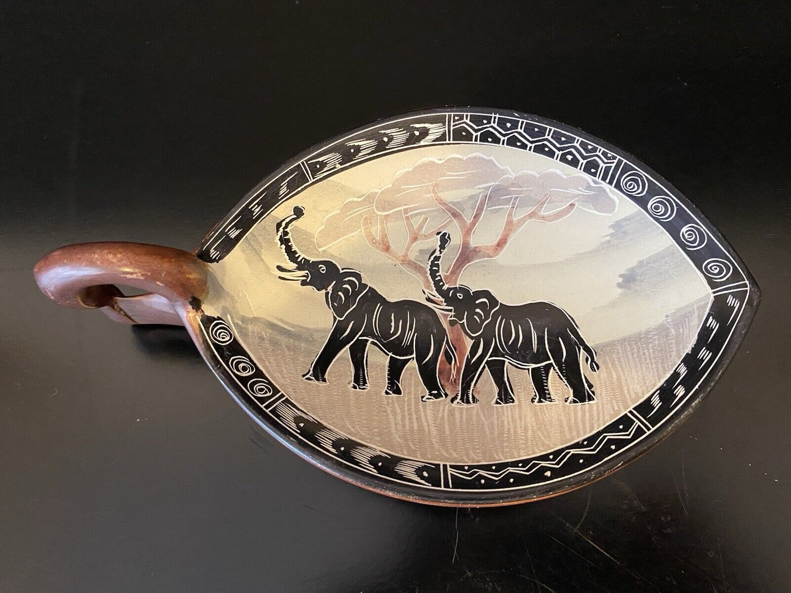 African Kenya Art Pottery Carved Soapstone Oval/Leaf Trinket Dish Elephant Trees
