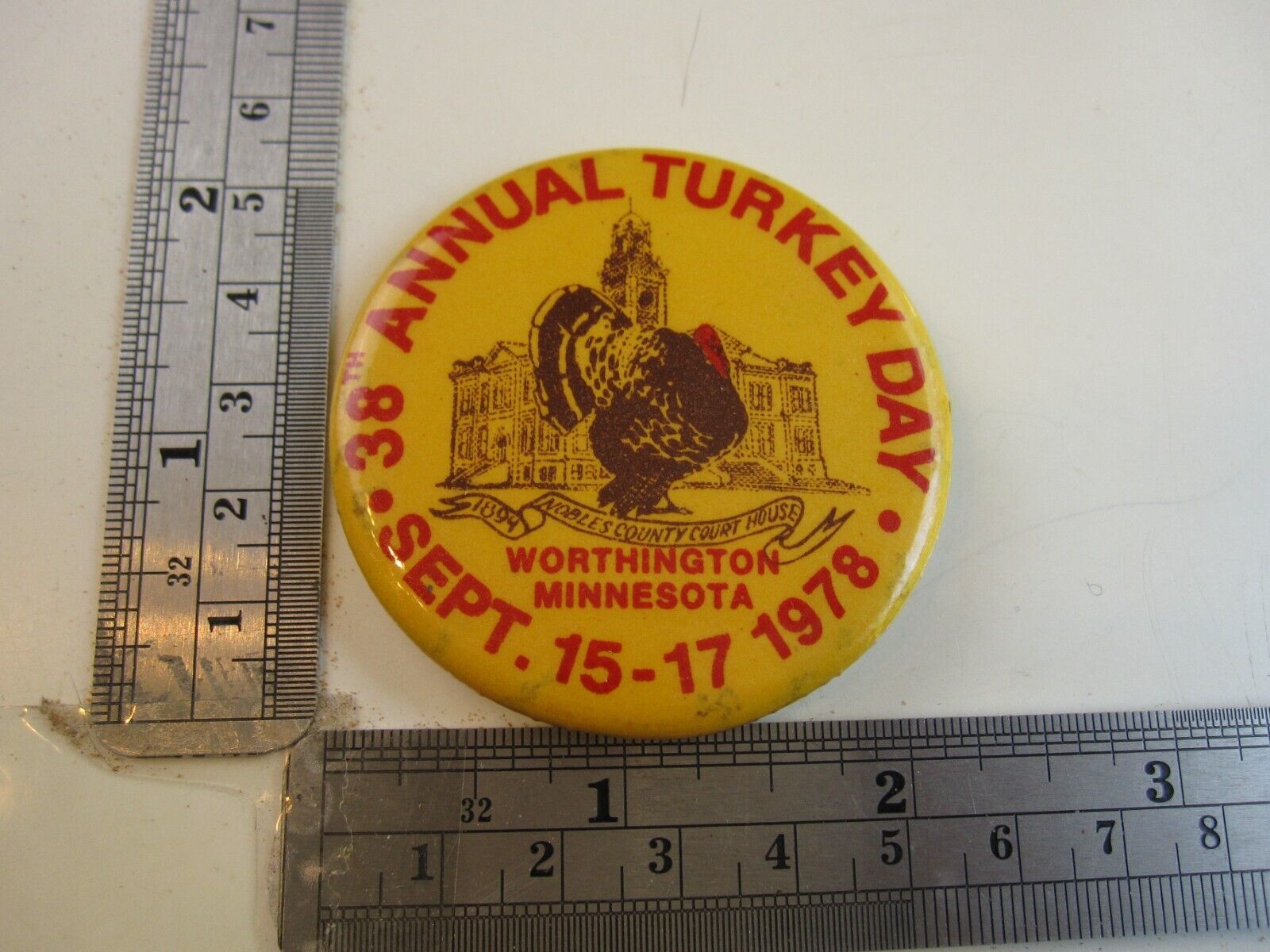 1978 38th Annual Turkey Day Worthington, MN Pinback Button Pin BIS