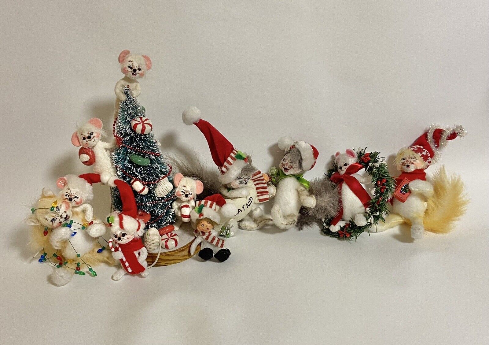 Lot Of 8 Annalee Christmas Mobility Cats Mice Mouse Christmas Candy Tree, Elf