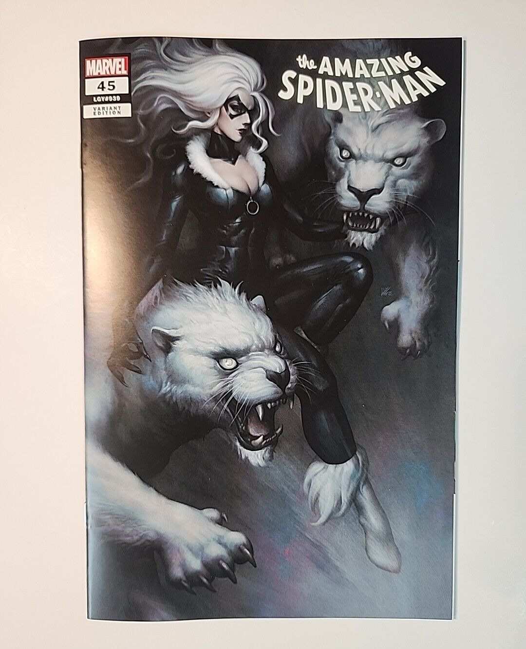 The Amazing Spiderman #45 Kendrick Lim Trade Variant / Unknown Comics-616