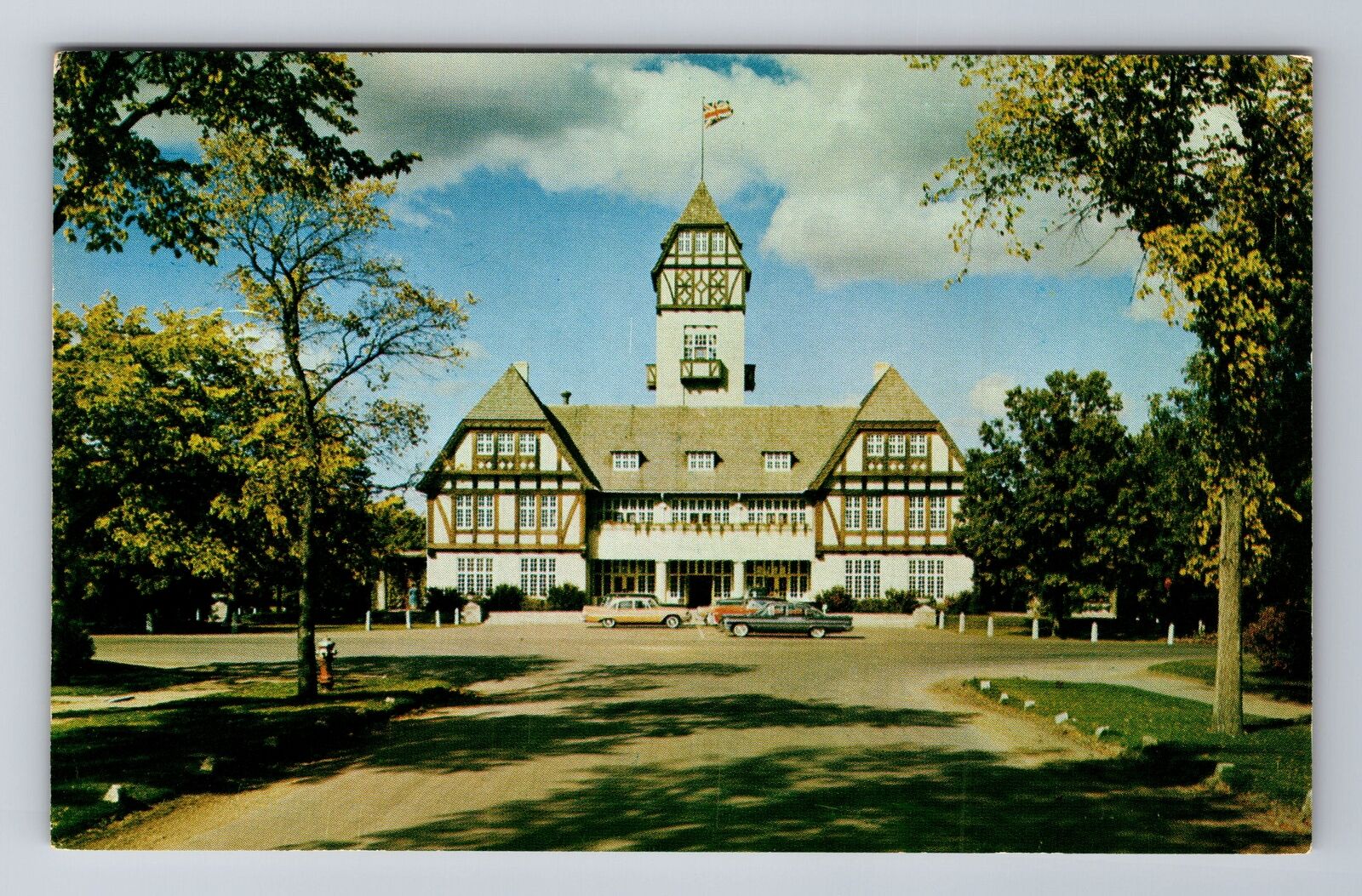 Winnipeg-Manitoba, Assiniboine Park Pavilion, Antique, Vintage Souvenir Postcard